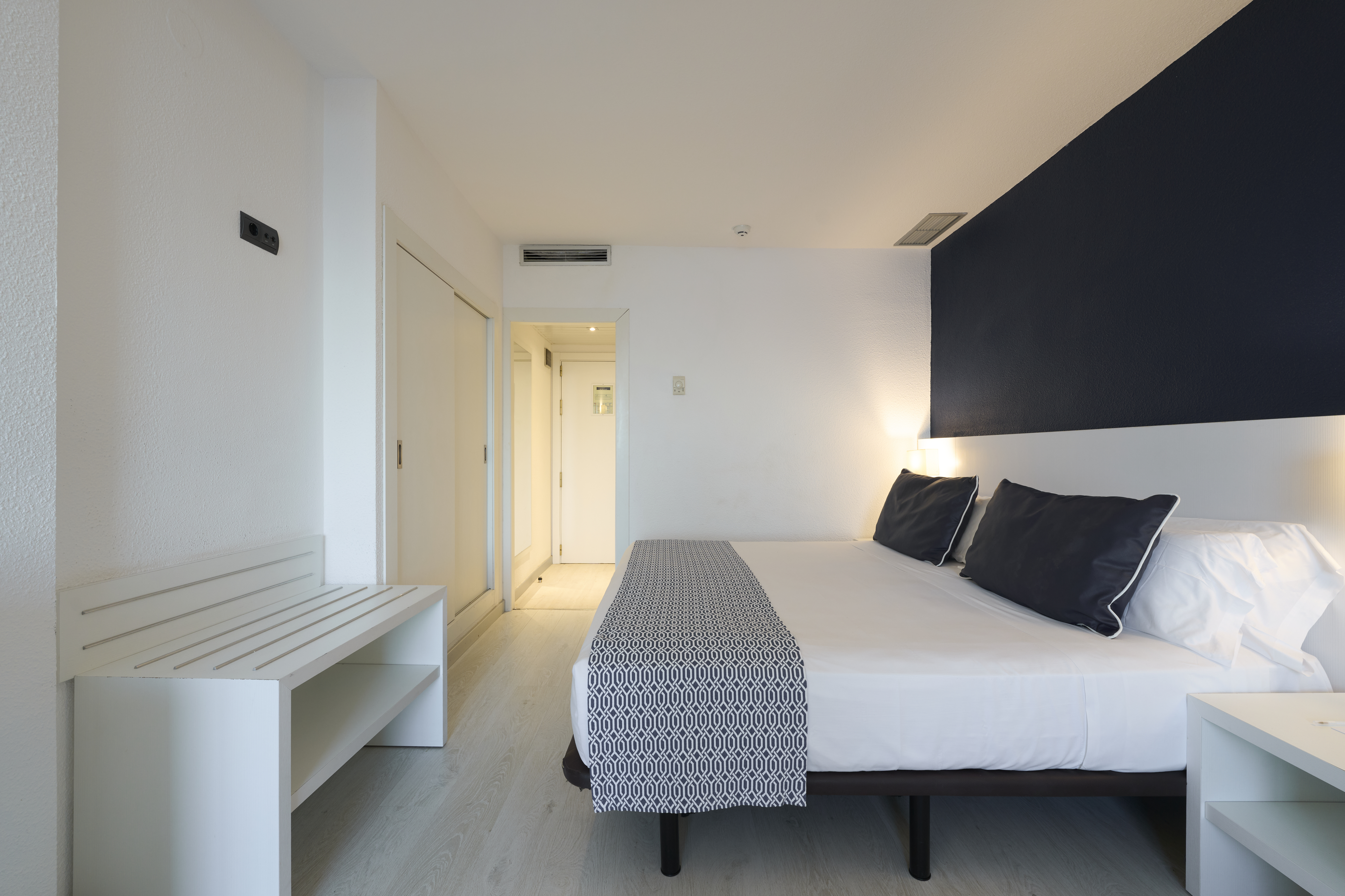 Double Single with Terrace