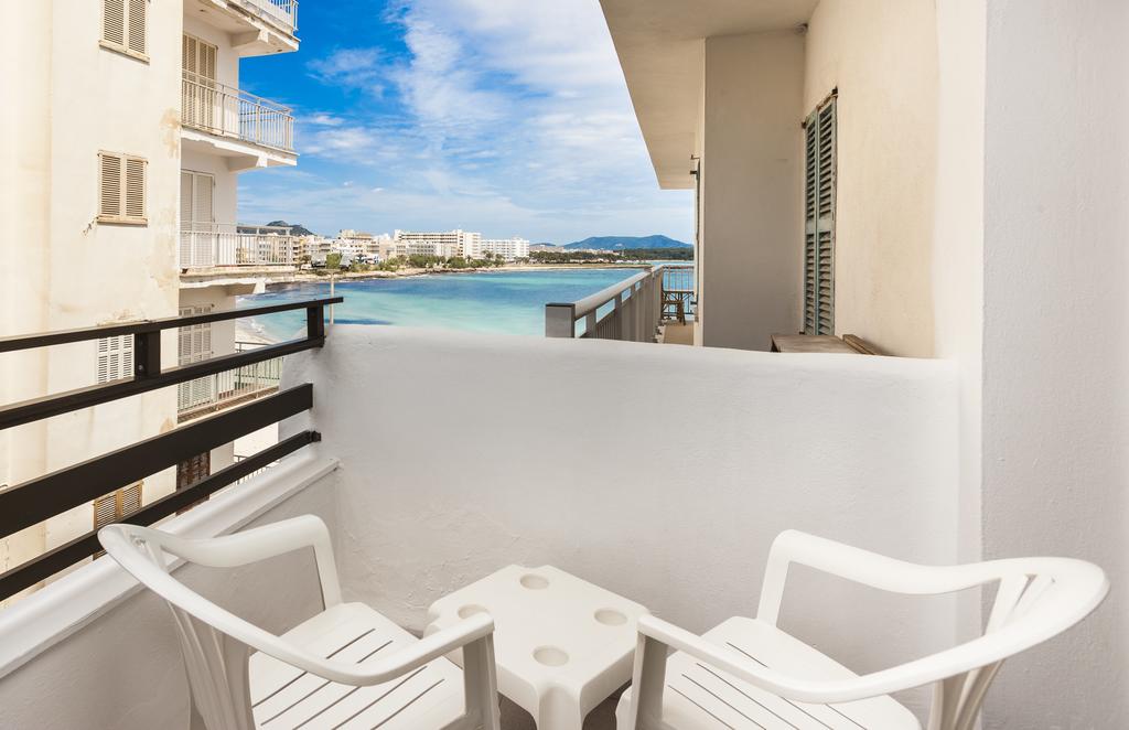 Double or Twin Side Sea View