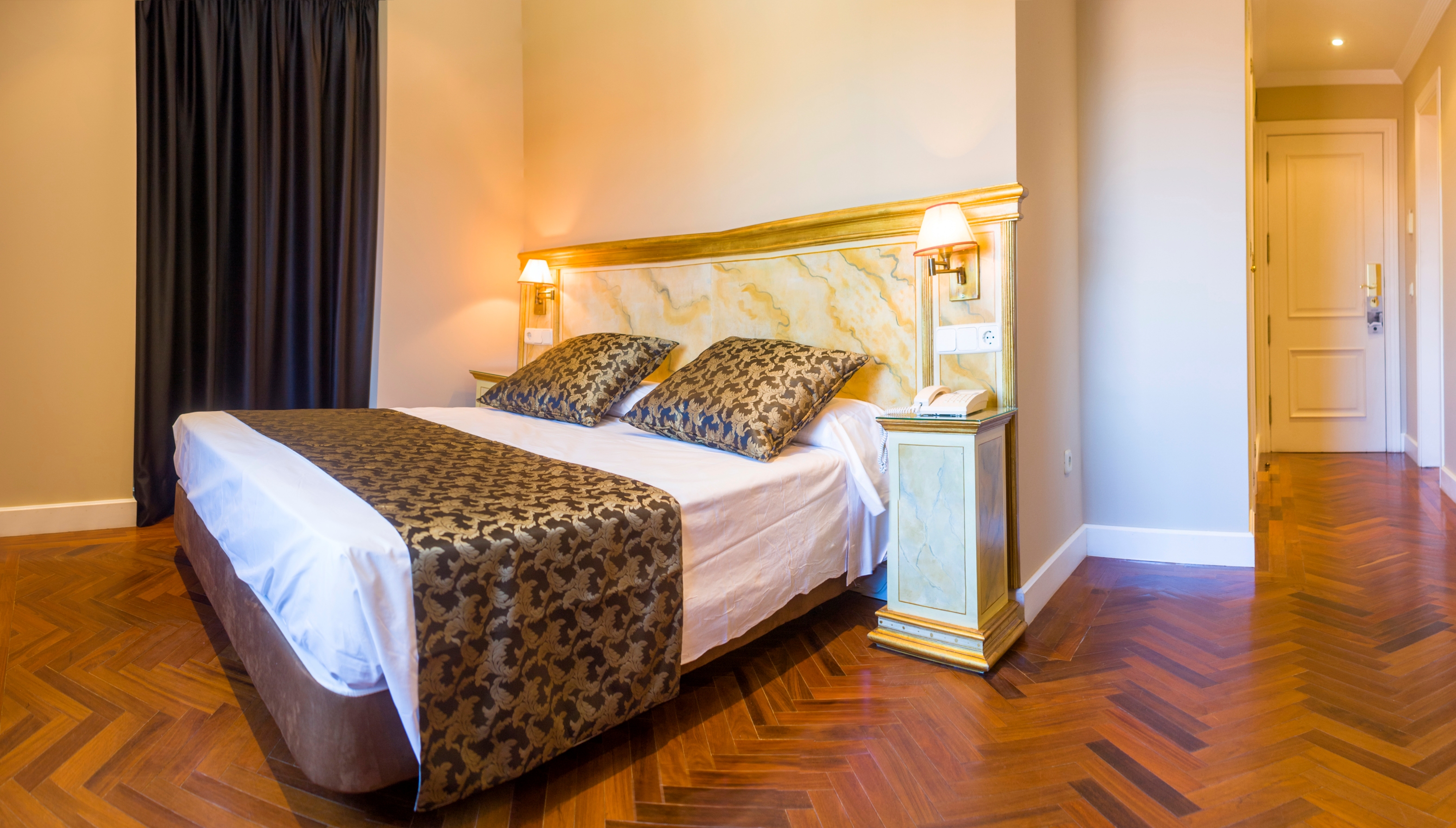 Double or Twin Standard