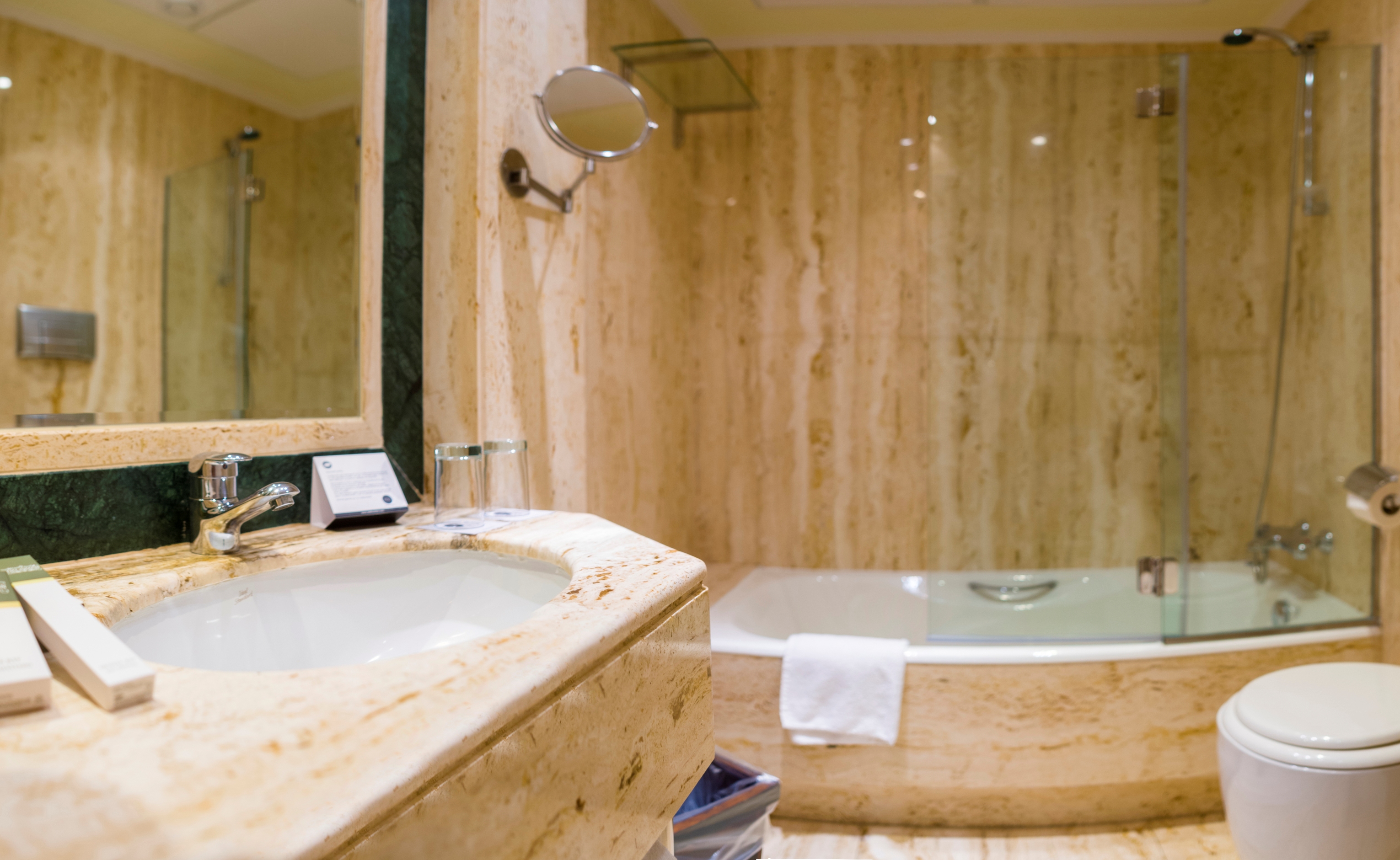 Double or Twin Superior