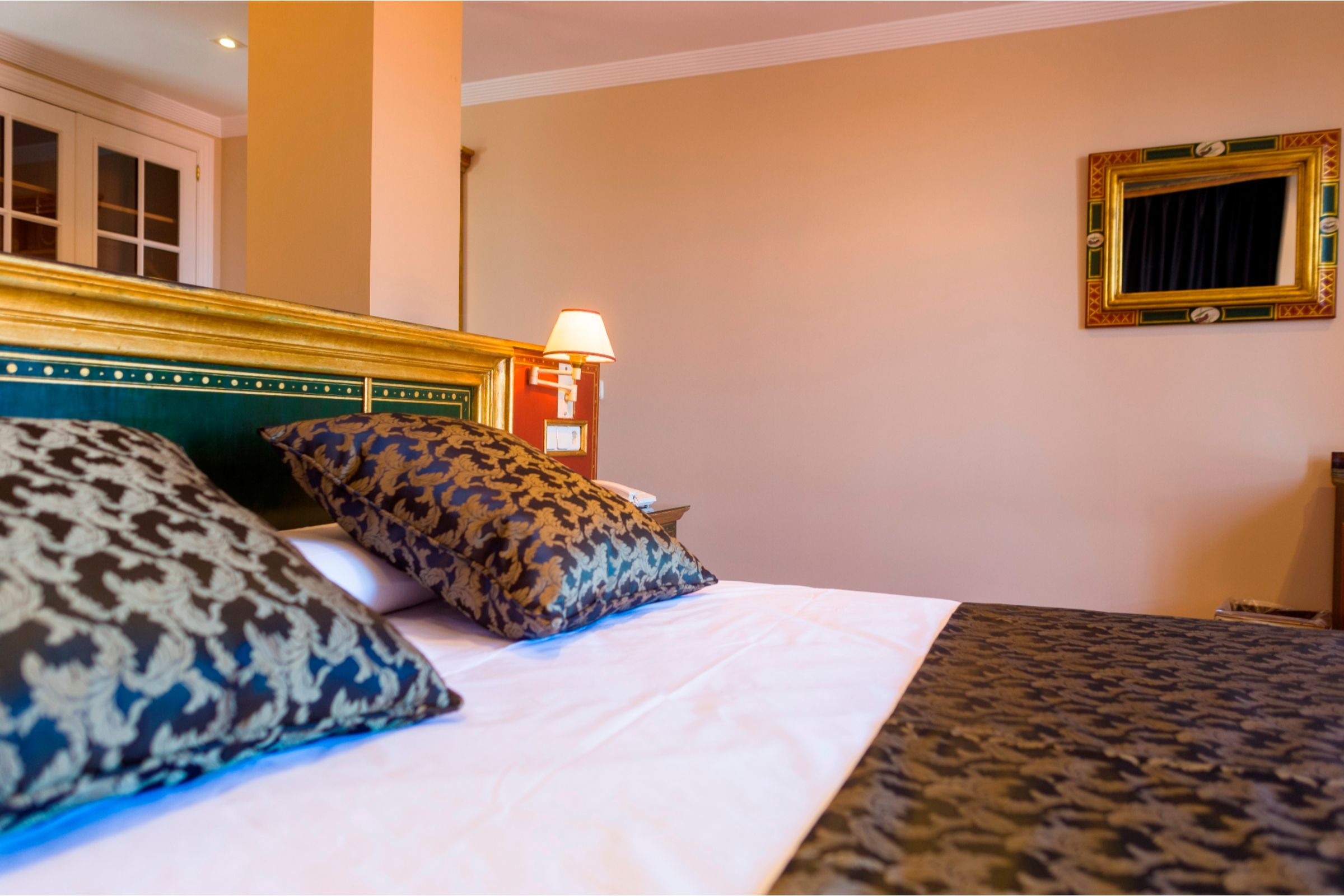 Double or Twin Standard