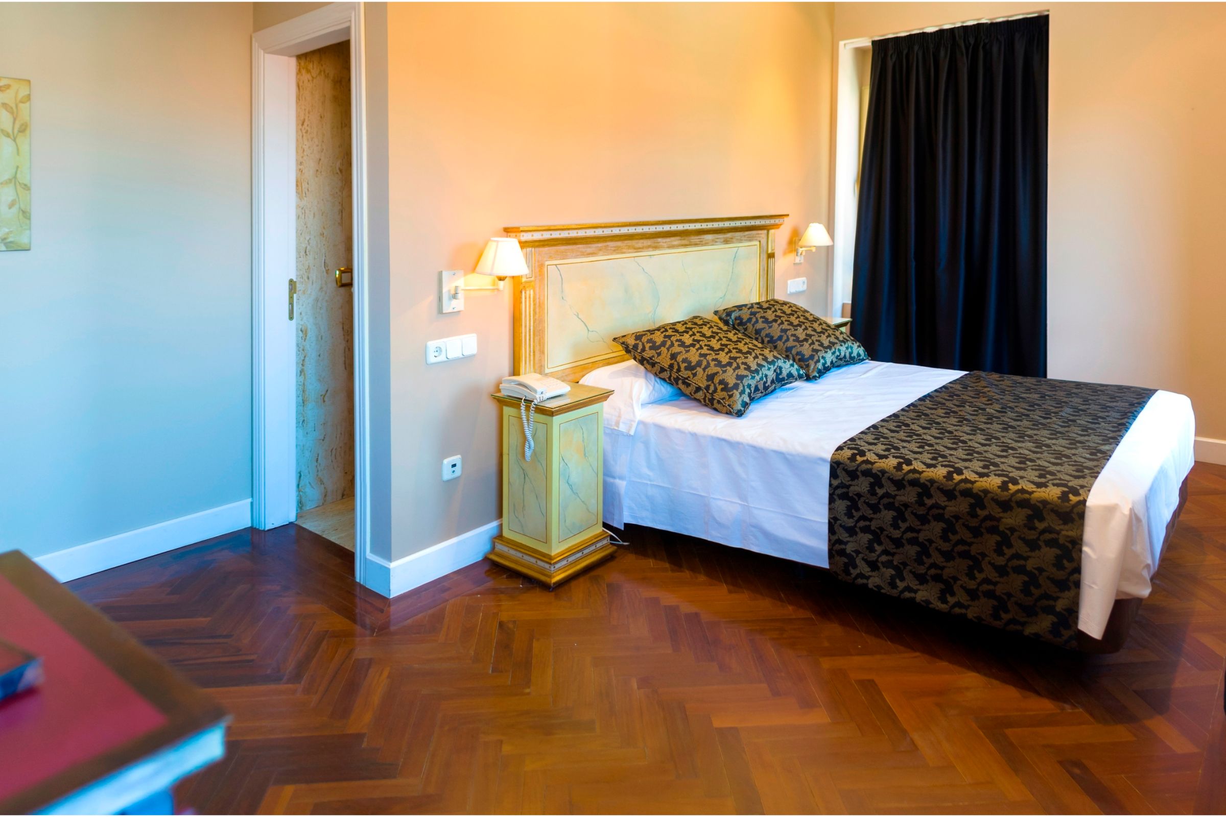 Double or Twin Standard