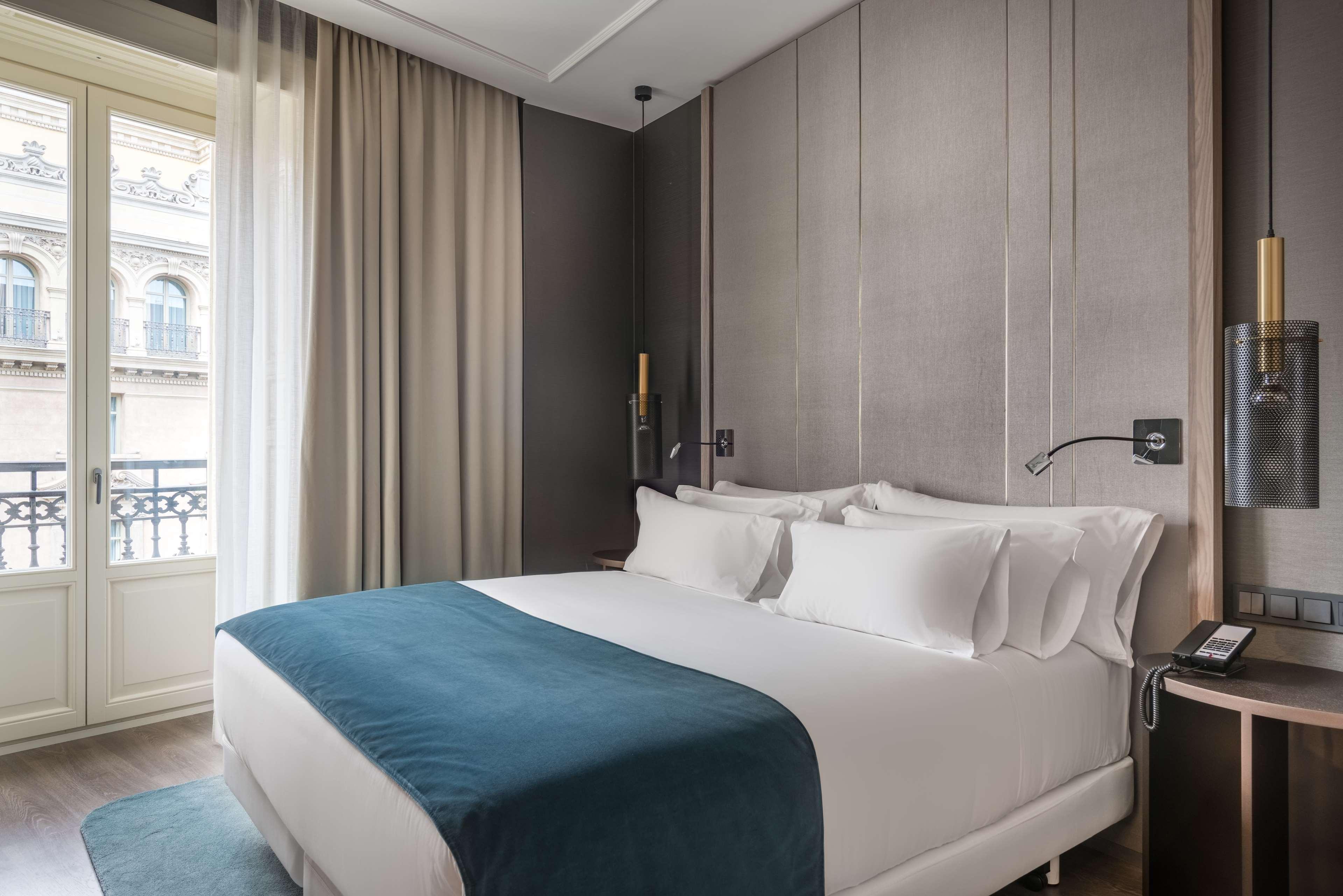 Double Superior with Views