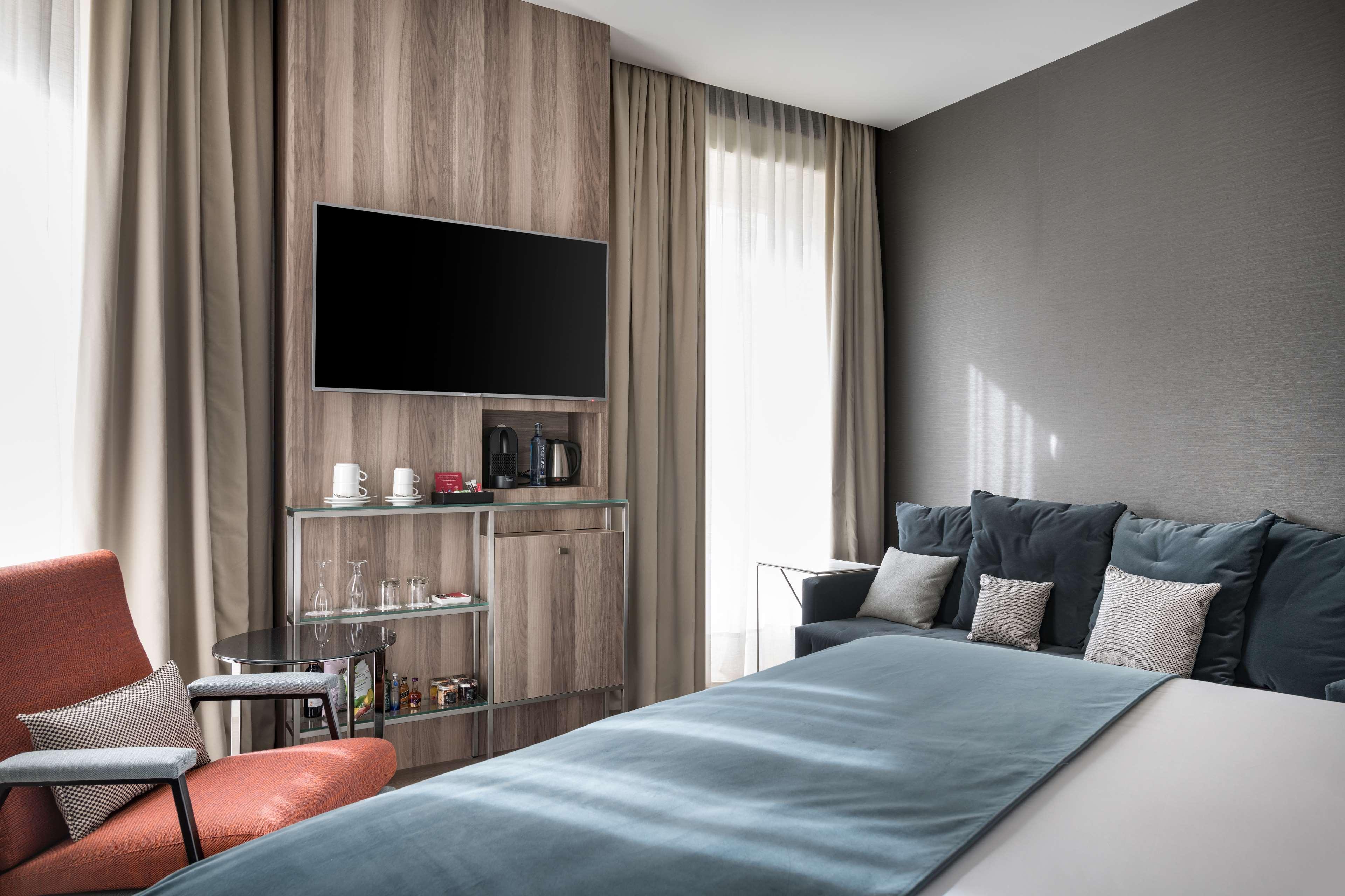 Double King Size Bed