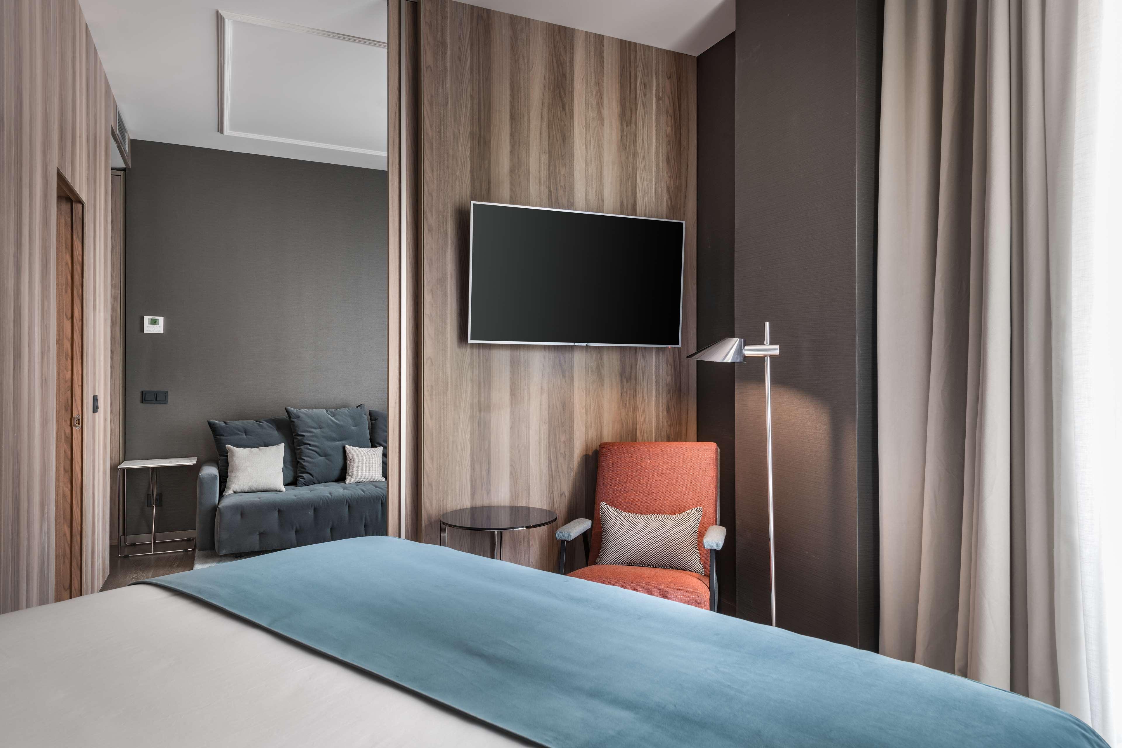 Junior Suite with Views