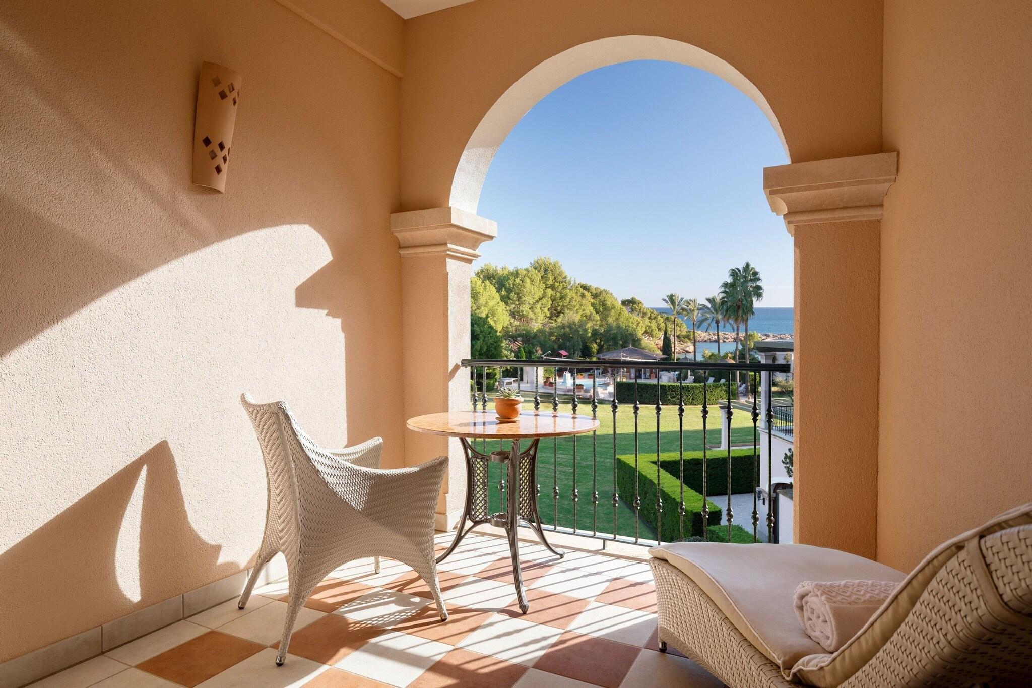 Twin Deluxe Sea View