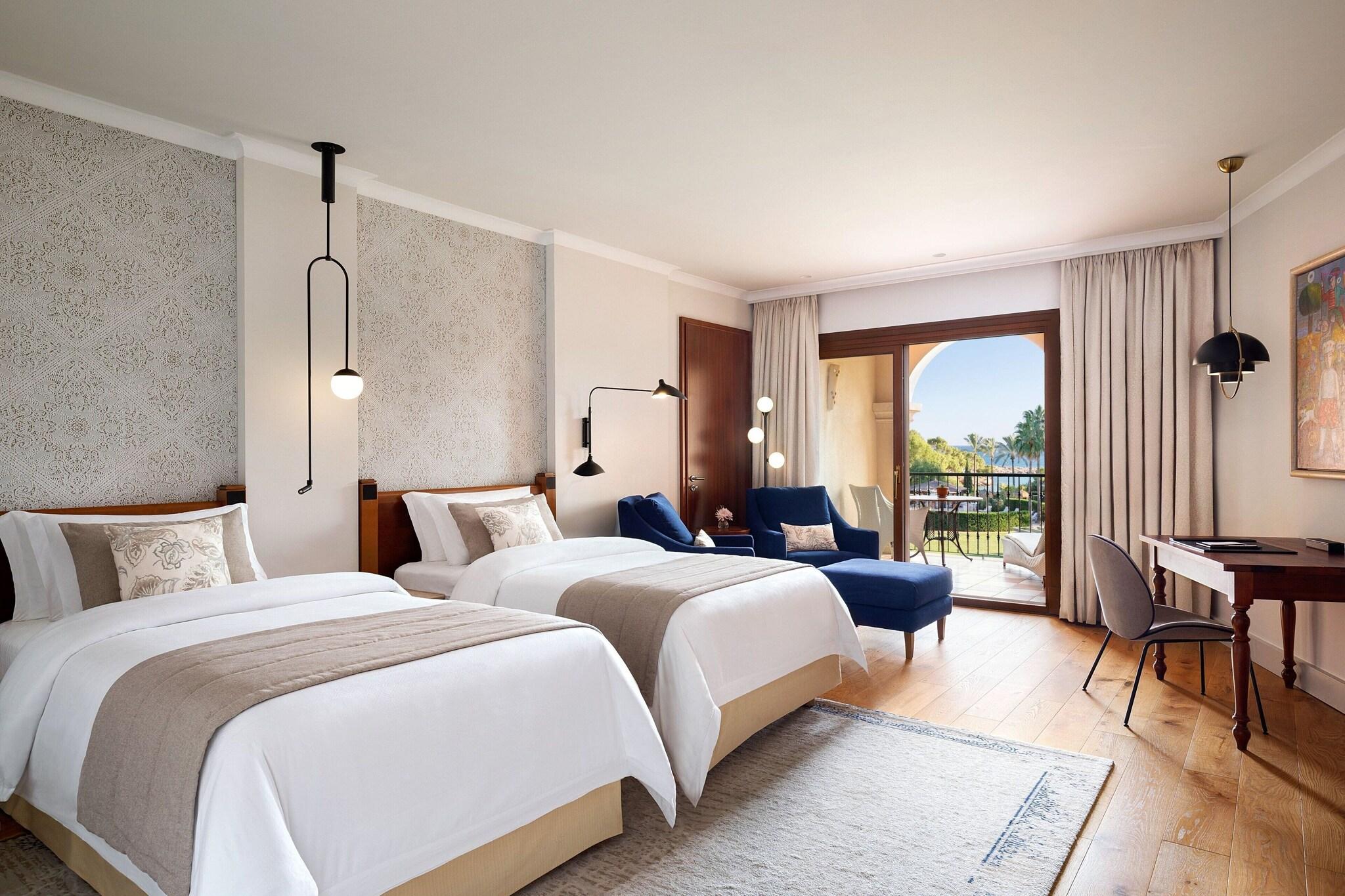 Twin Deluxe Sea View