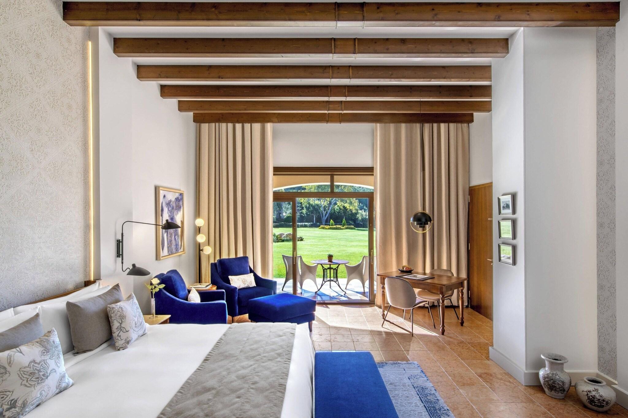 Junior Suite King Size Bed