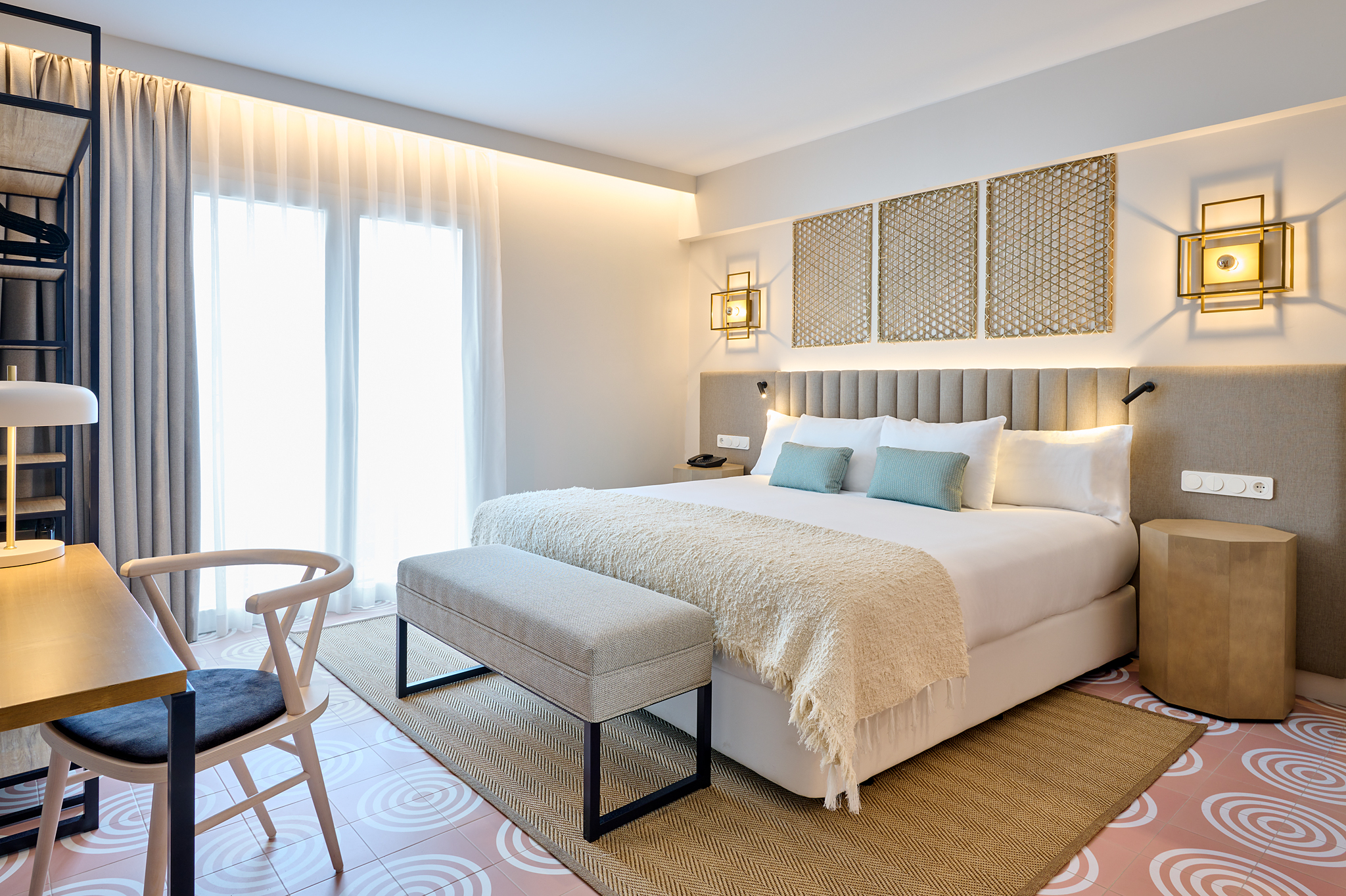 Double or Twin Standard