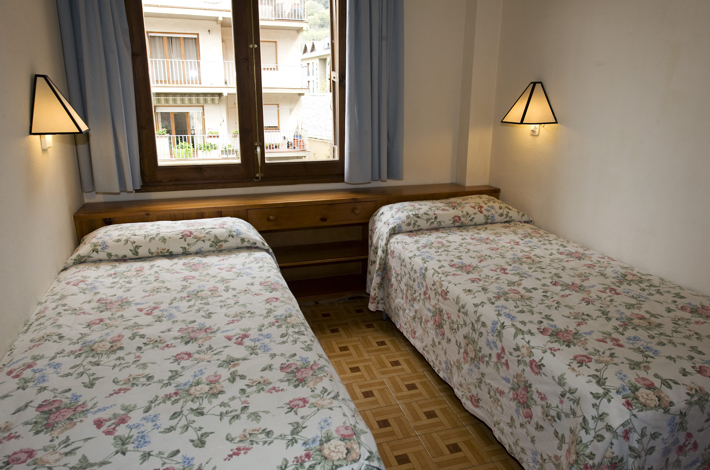 Apartment Capacity 6