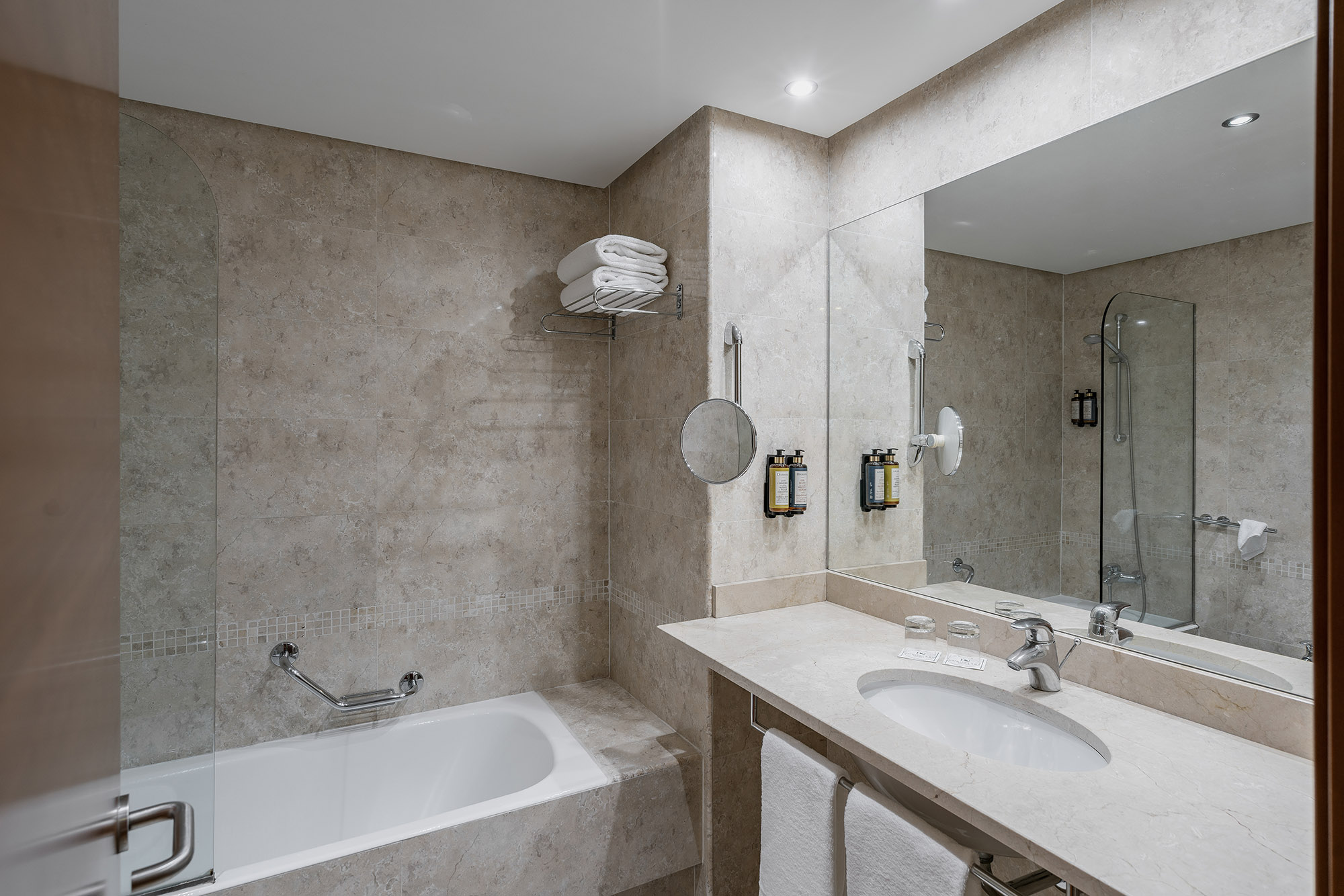 Double or Twin Deluxe