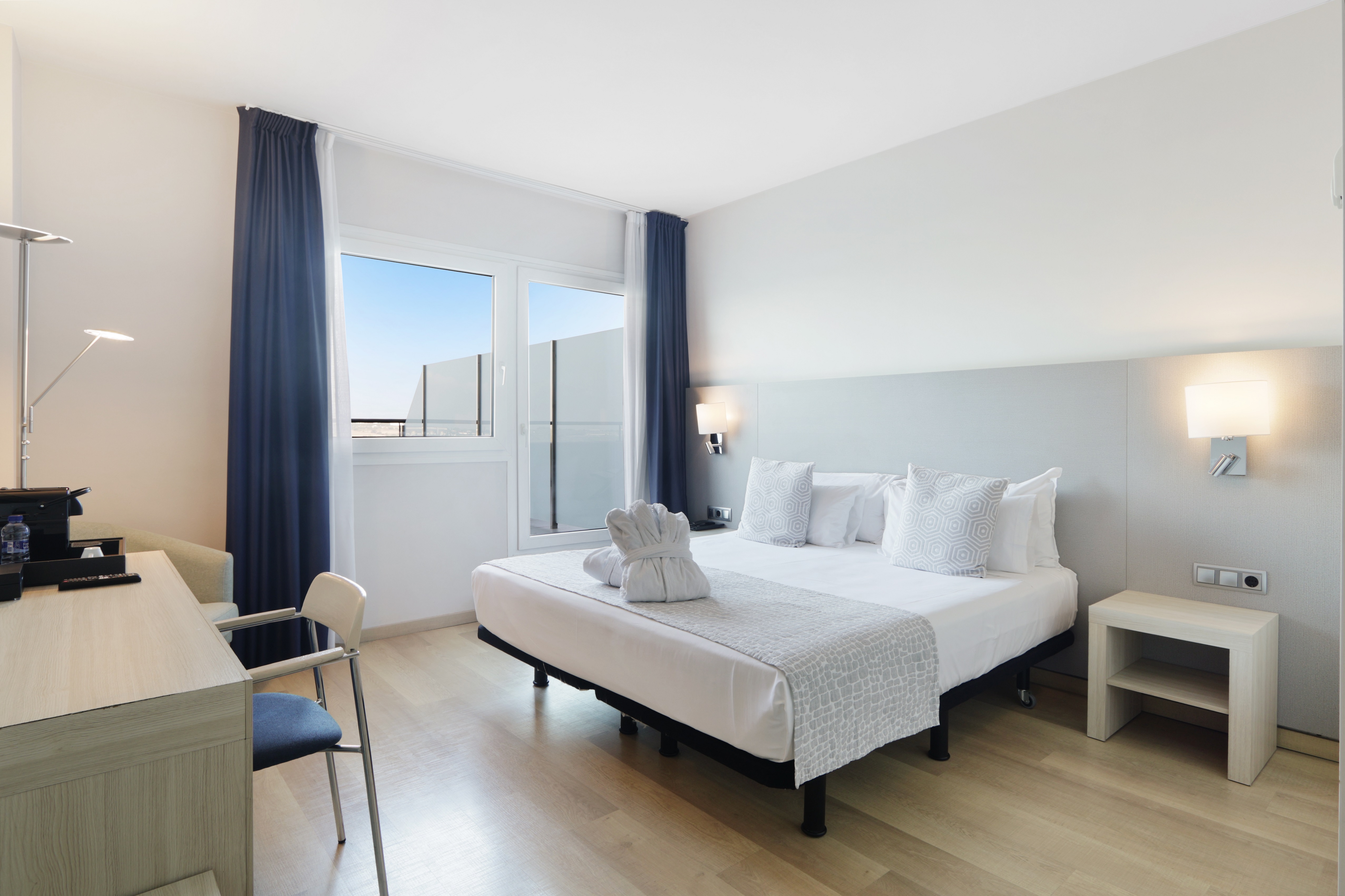 Twin One Bedroom with Terrace