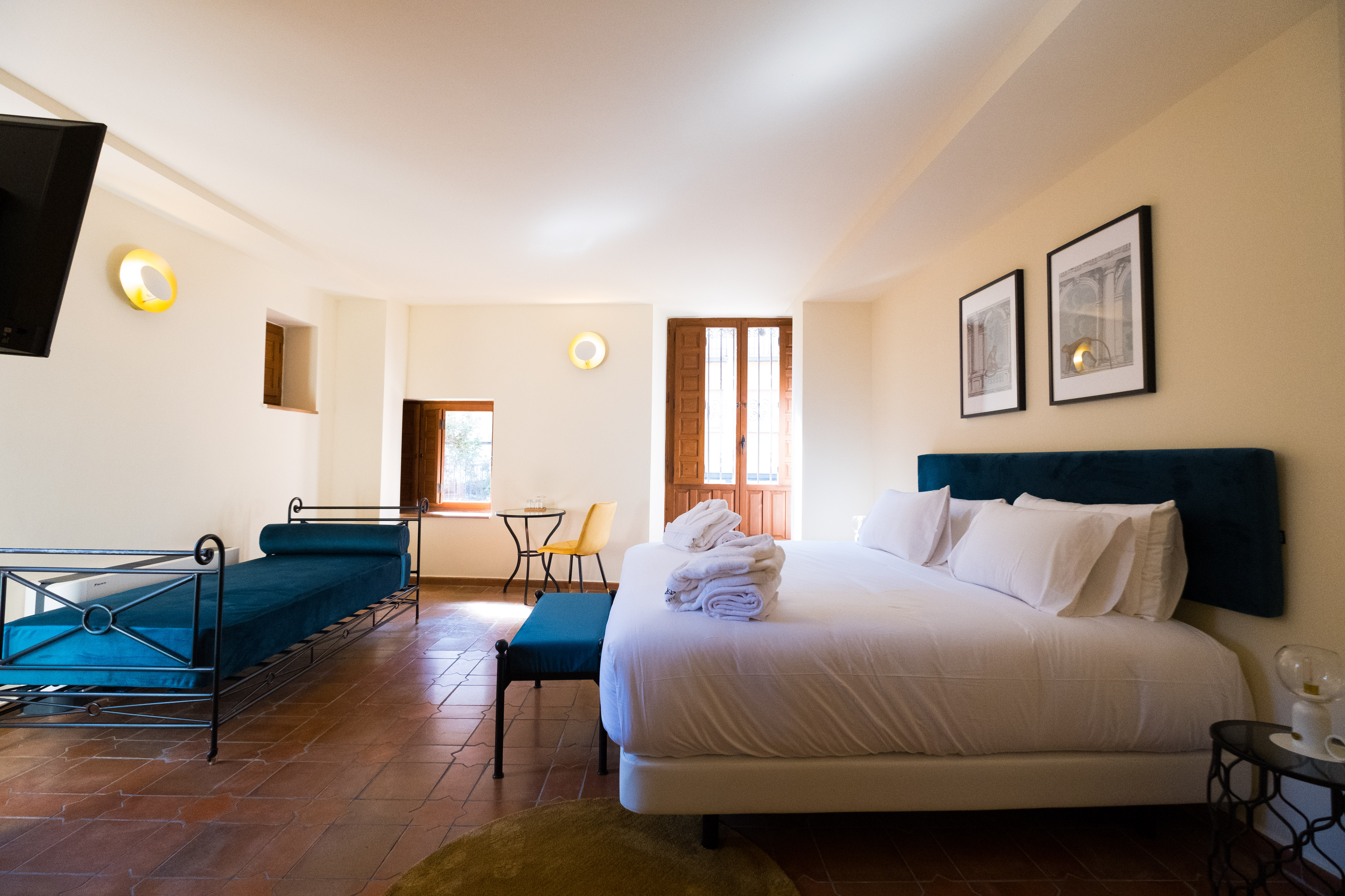 Double Single Superior