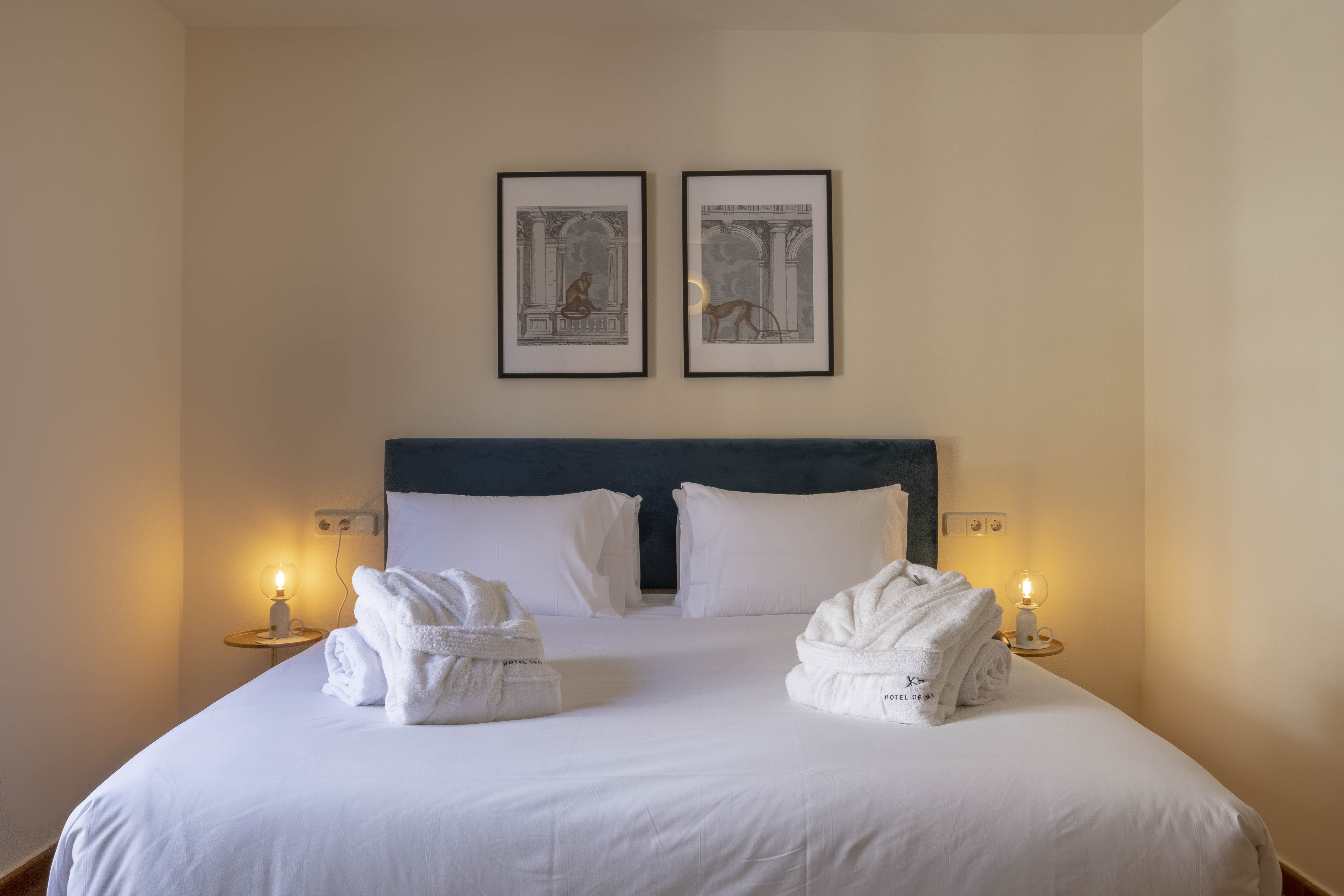 Double Single Superior