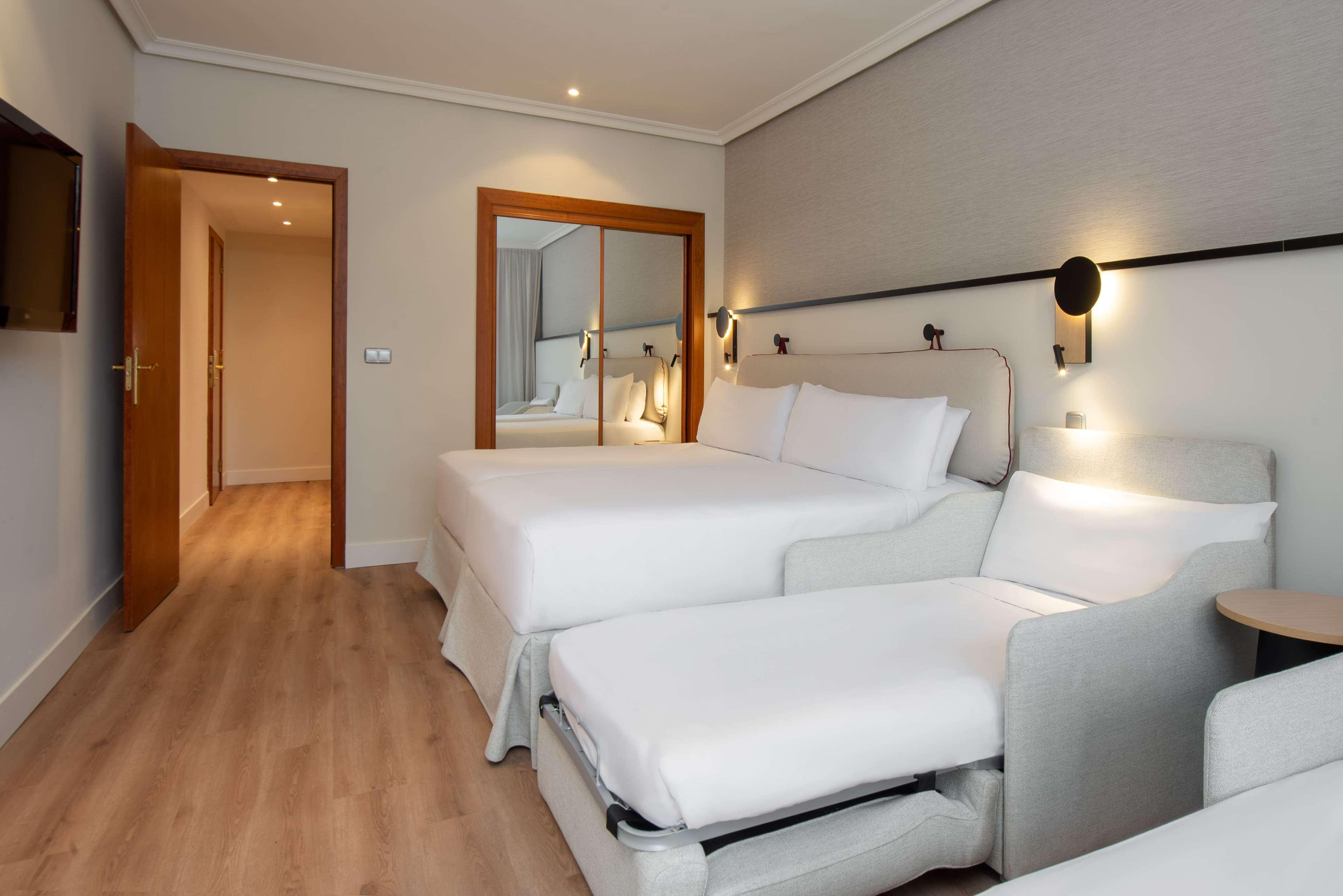 Family Room Connecting Room