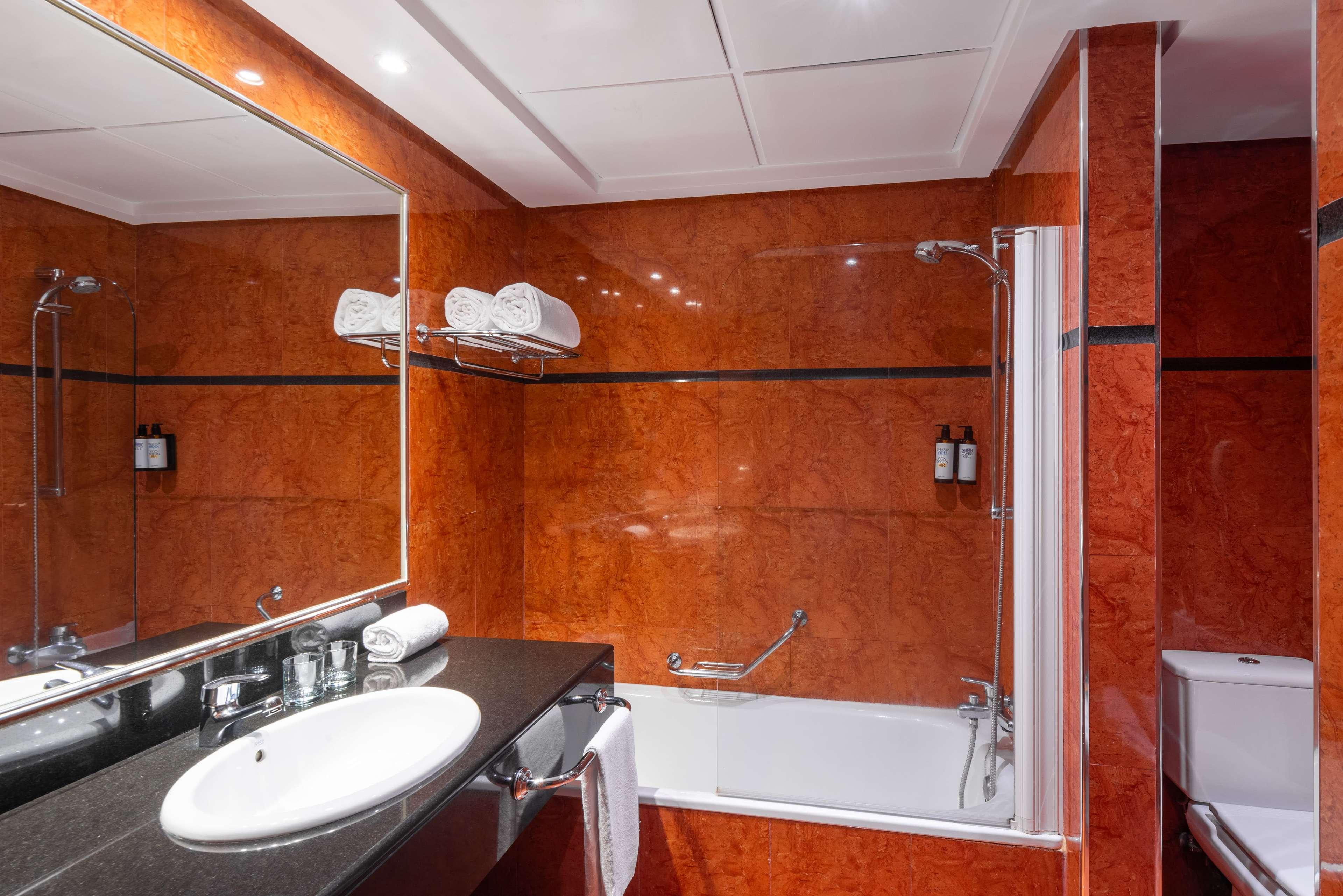 Family Room Connecting Room