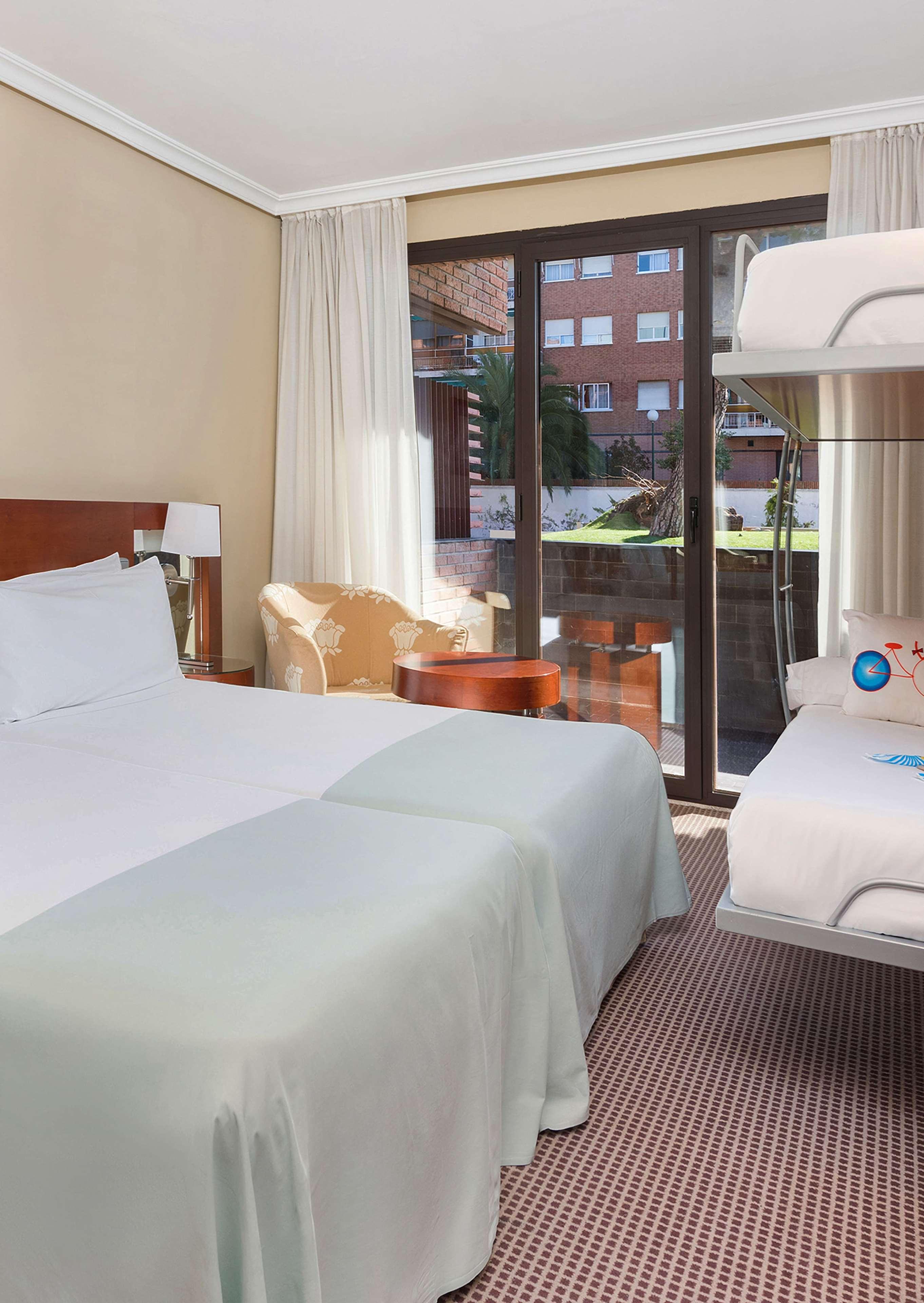 Family Room Connecting Room