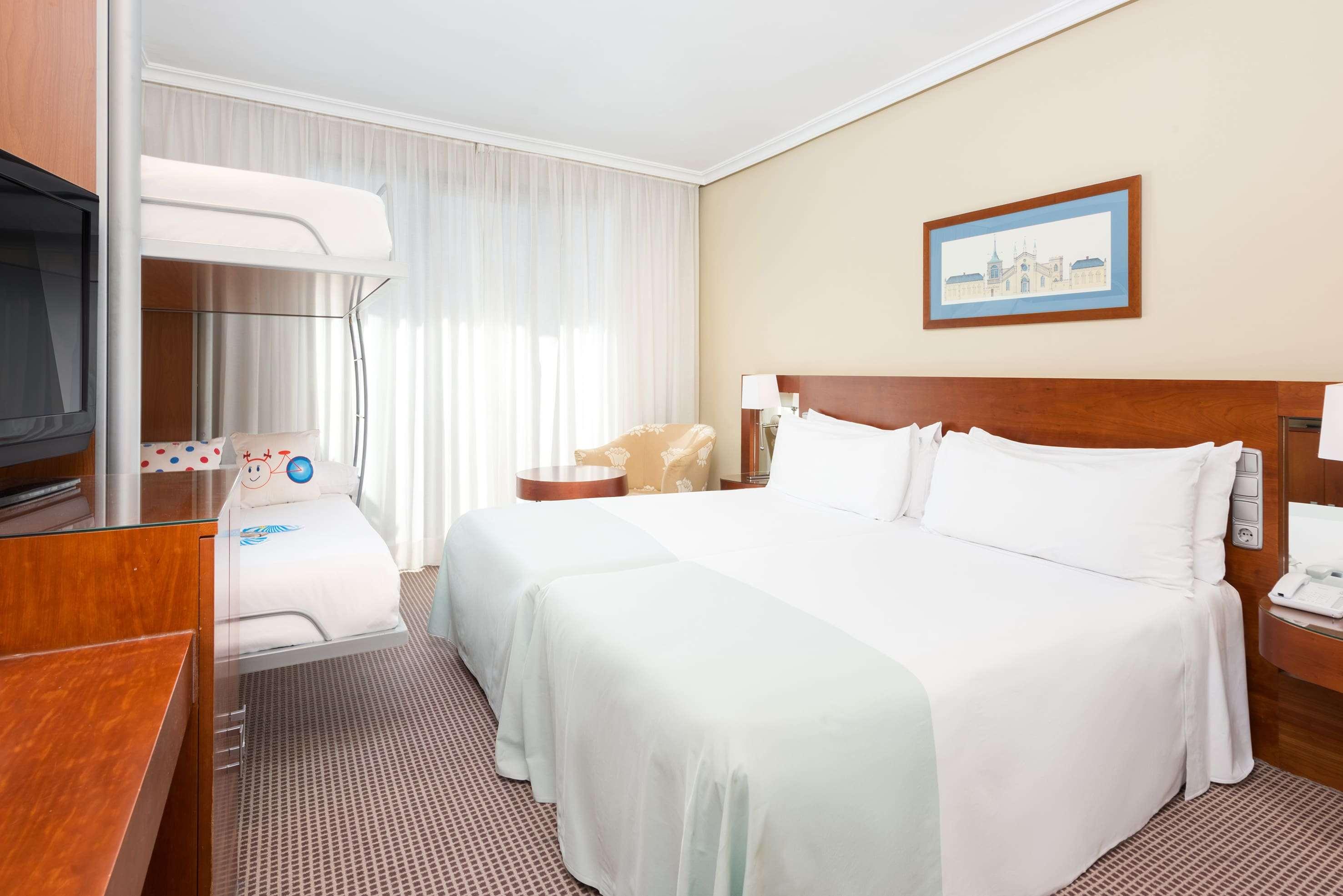 Family Room Connecting Room