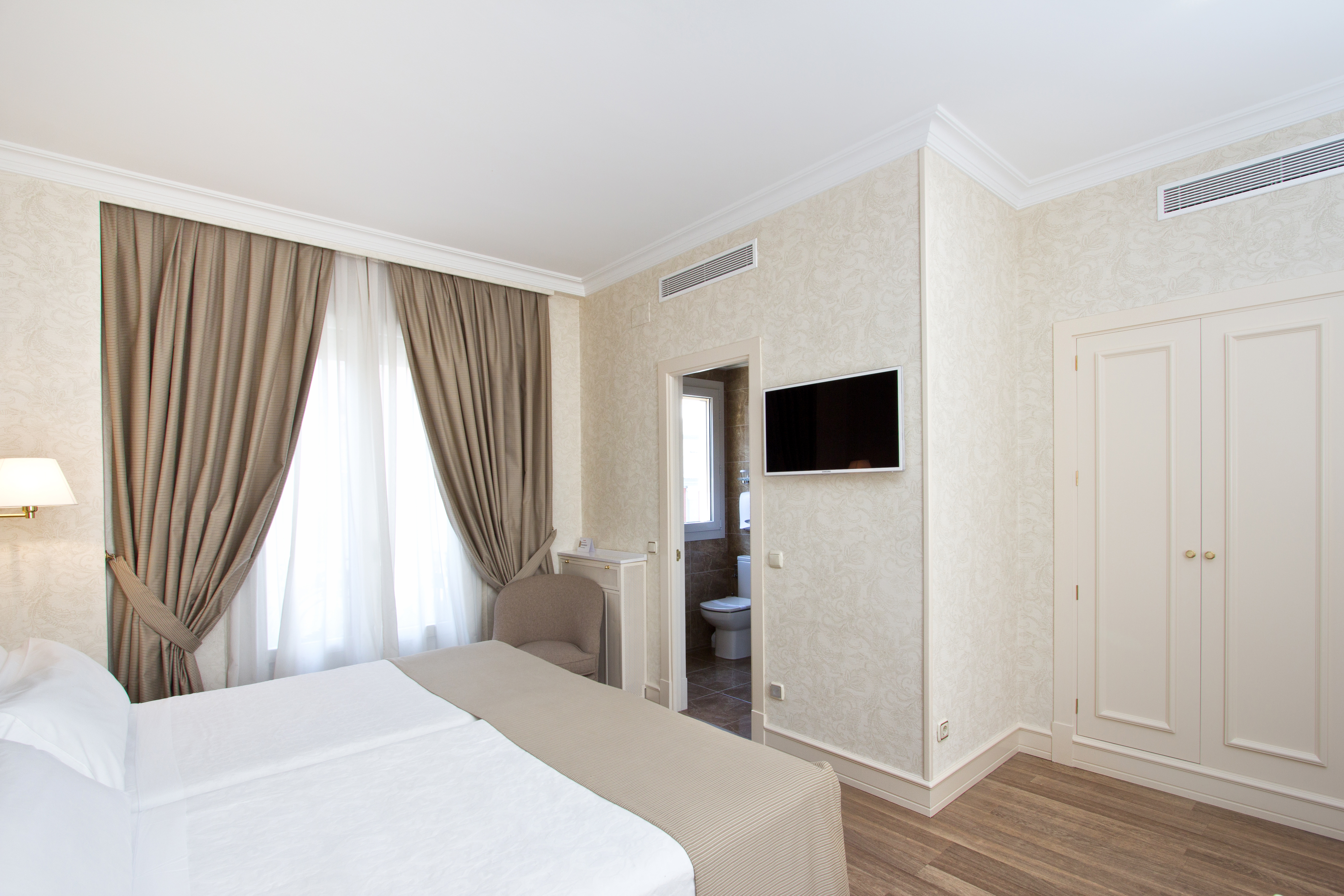 Double Single Superior