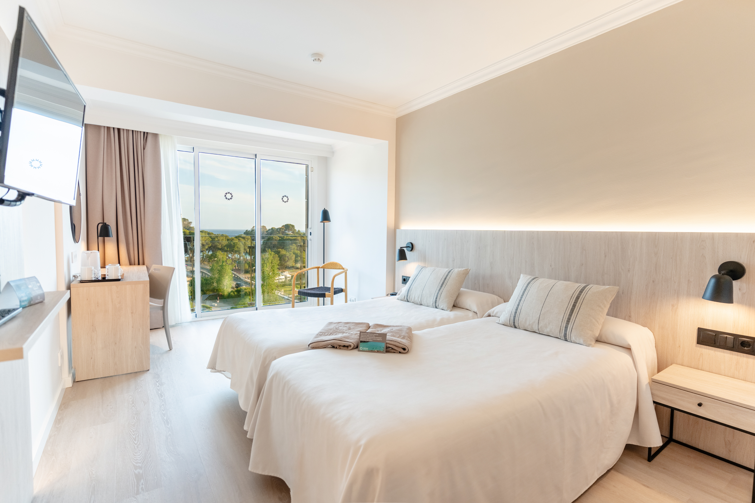 Double Single Sea View with Balcony