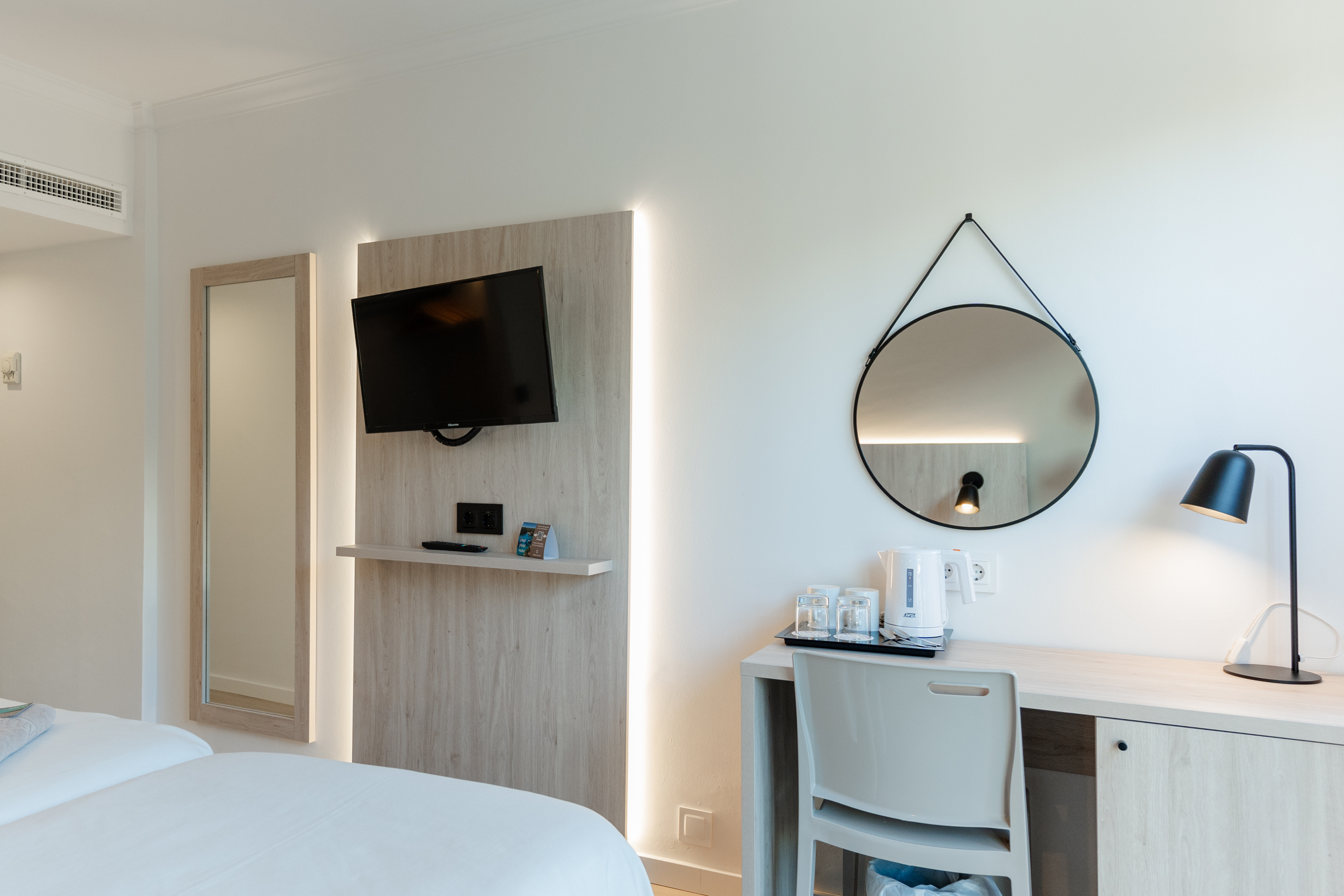 Double or Twin Standard