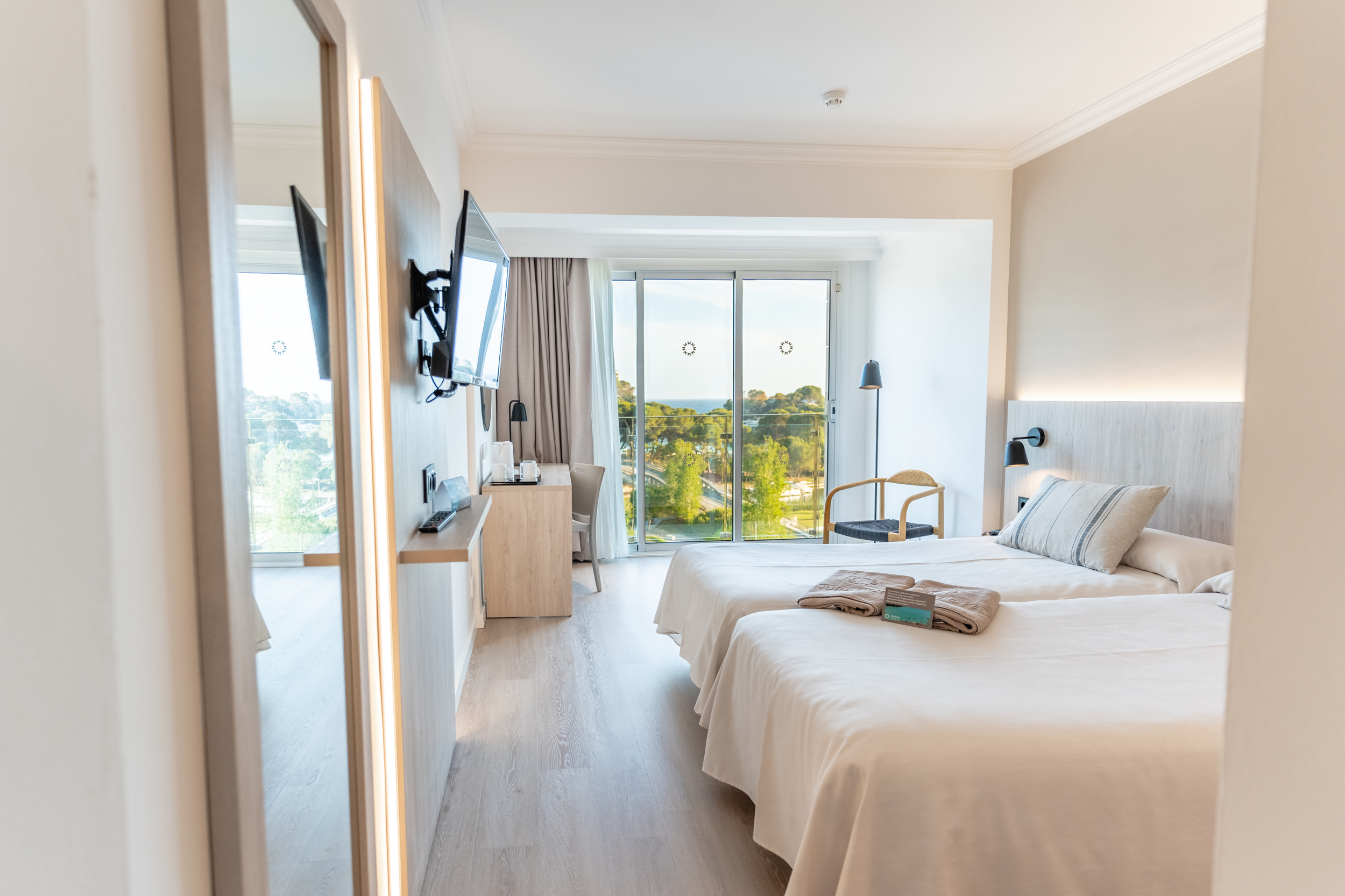 Double or Twin Sea View