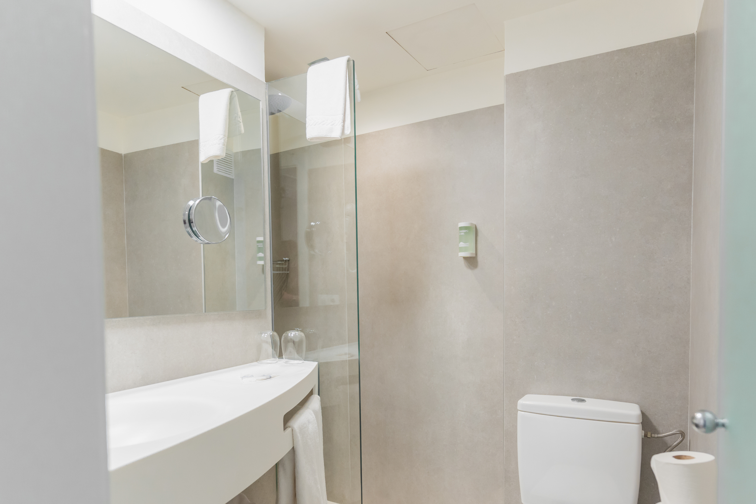 Double or Twin Standard