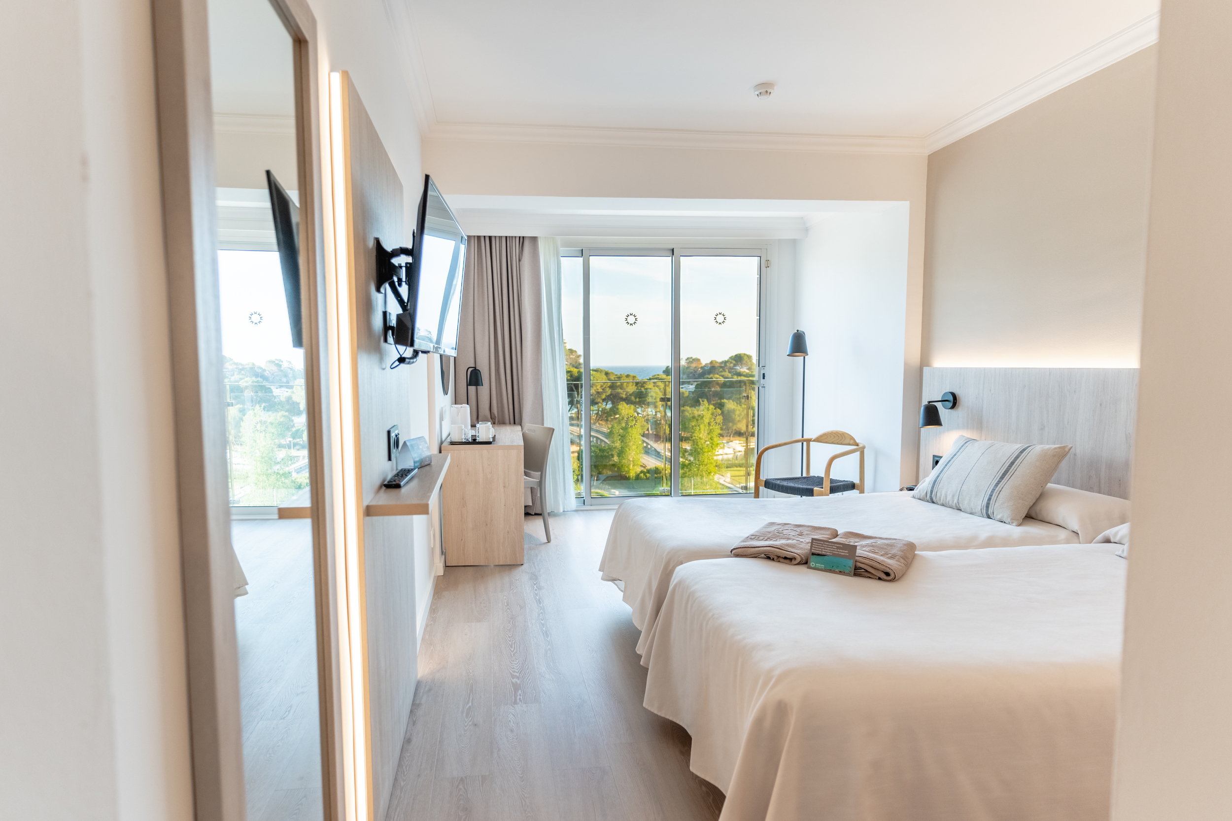 Double or Twin Sea View