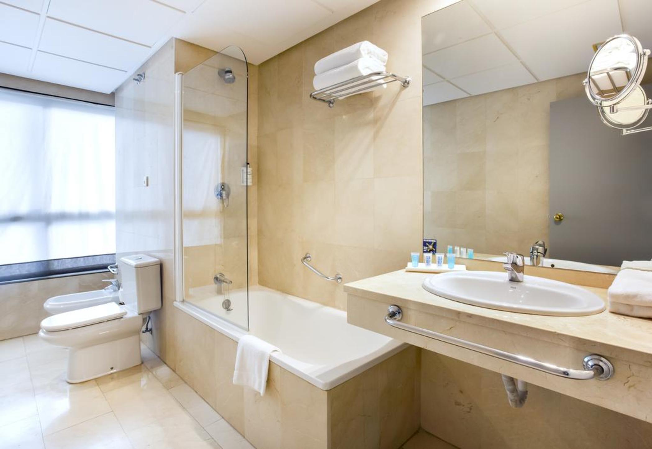 Double or Twin Standard