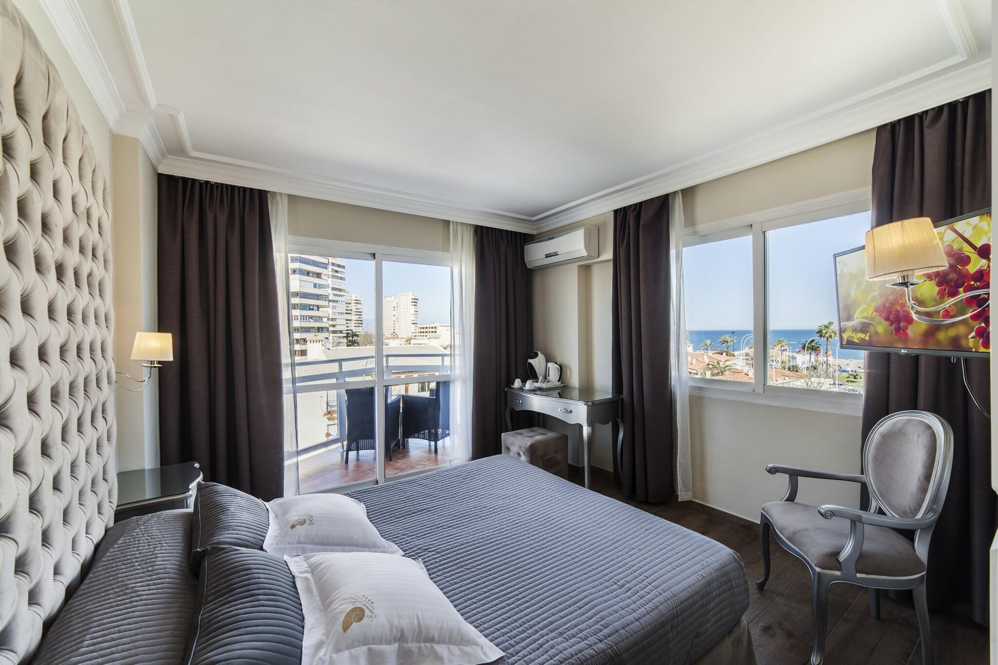 Double Partial Sea View