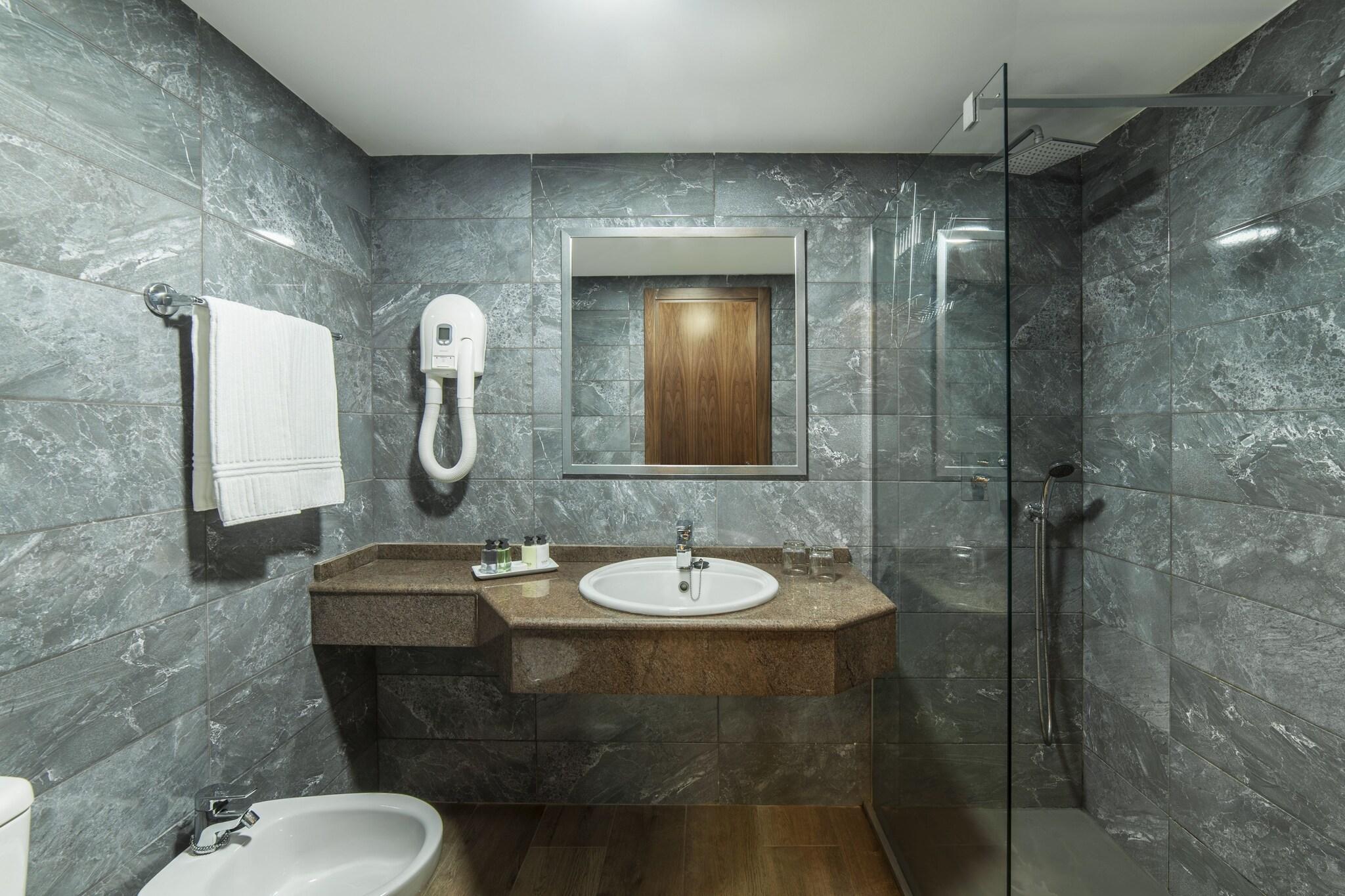 Double or Twin City View Two Beds