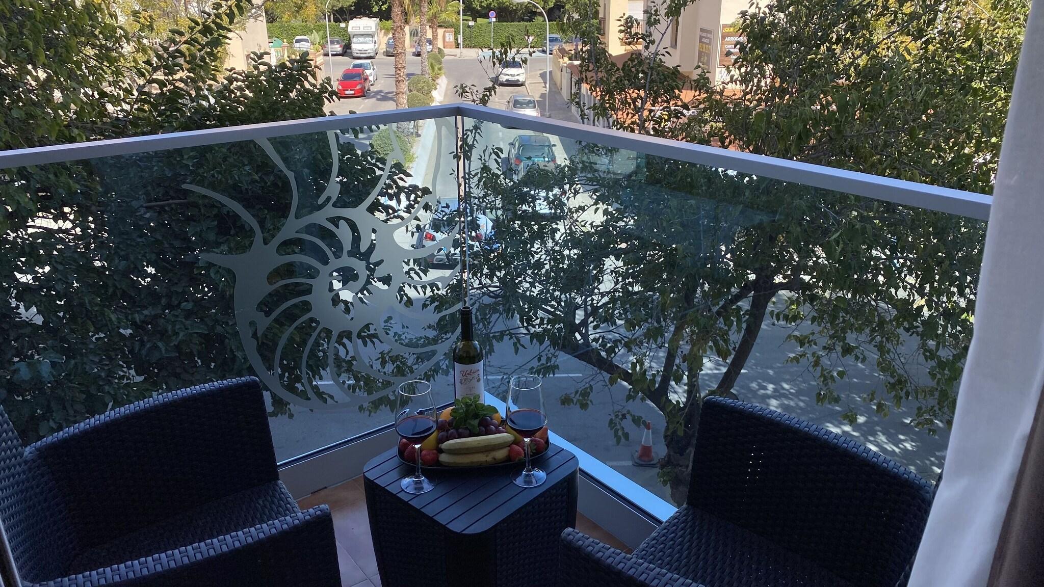 Double or Twin City View Two Beds