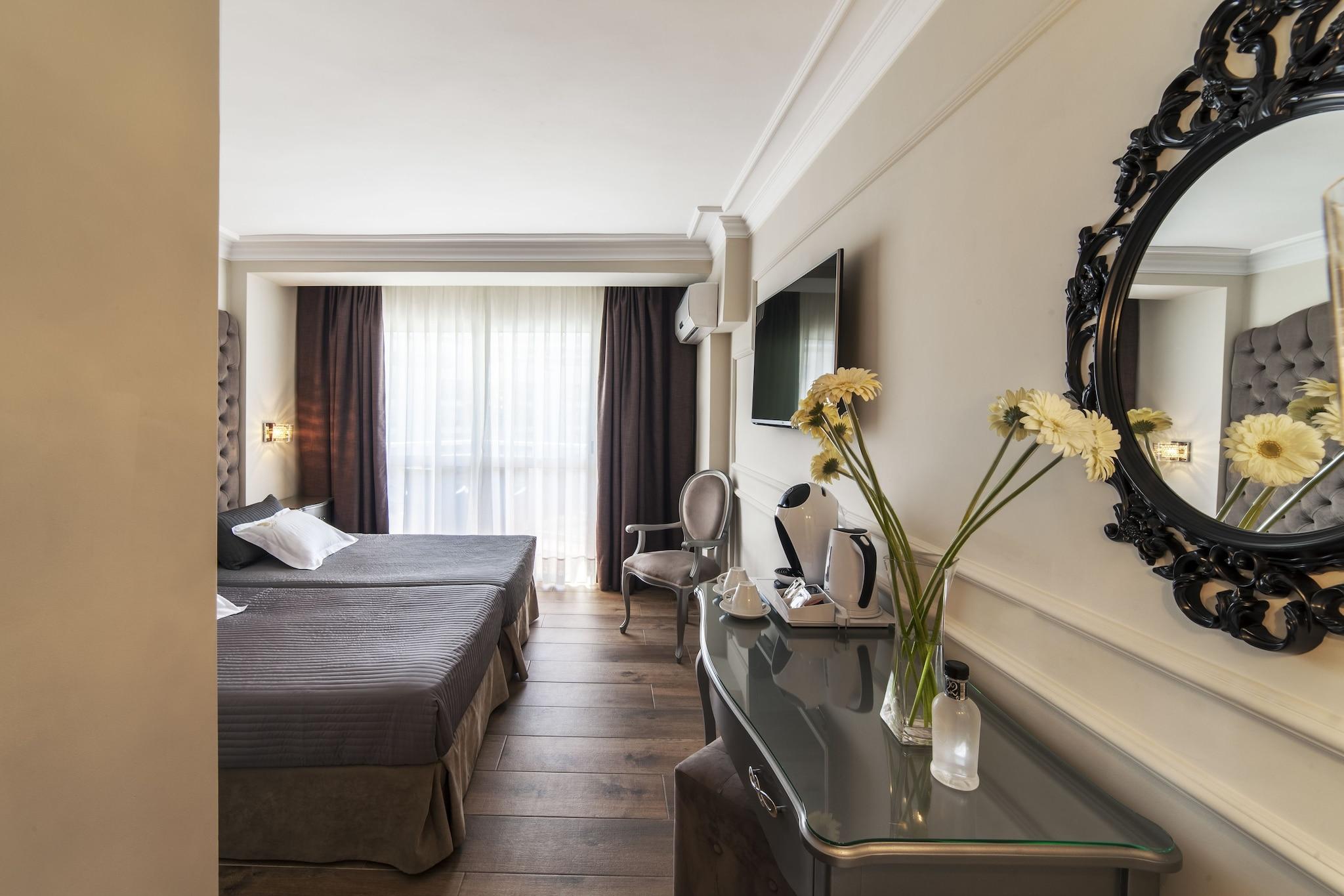 Double or Twin Pool View