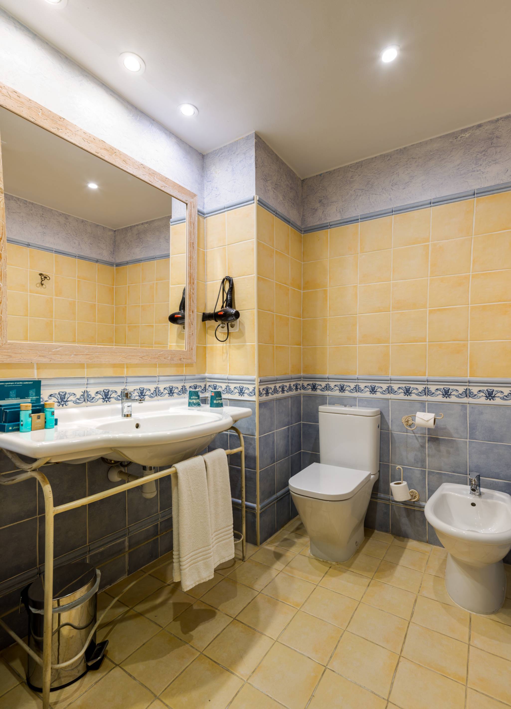 Double Single Superior