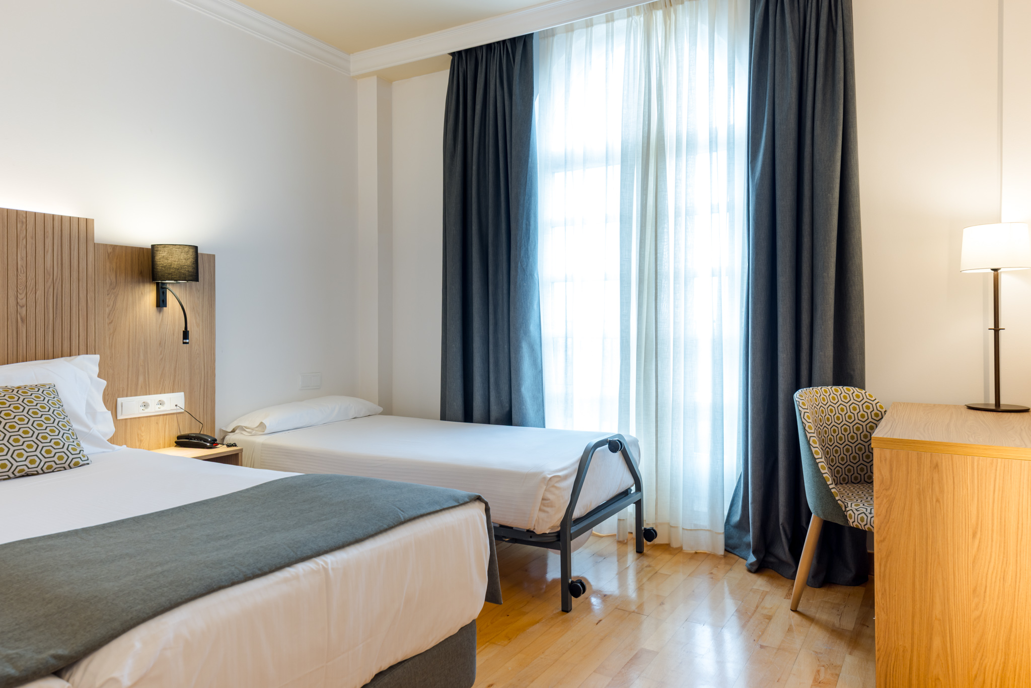 Double or Twin Standard