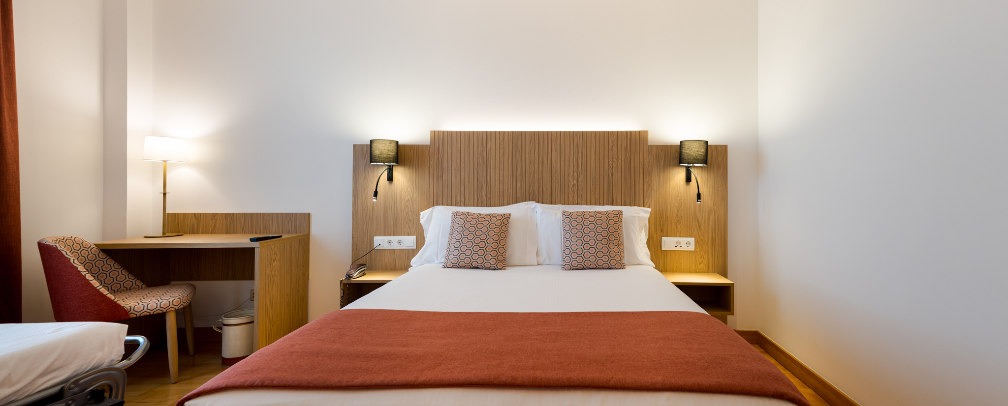 Double or Twin Standard