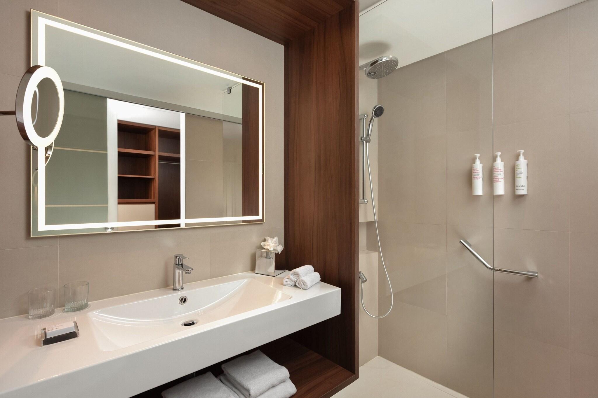 Double Executive King Bed