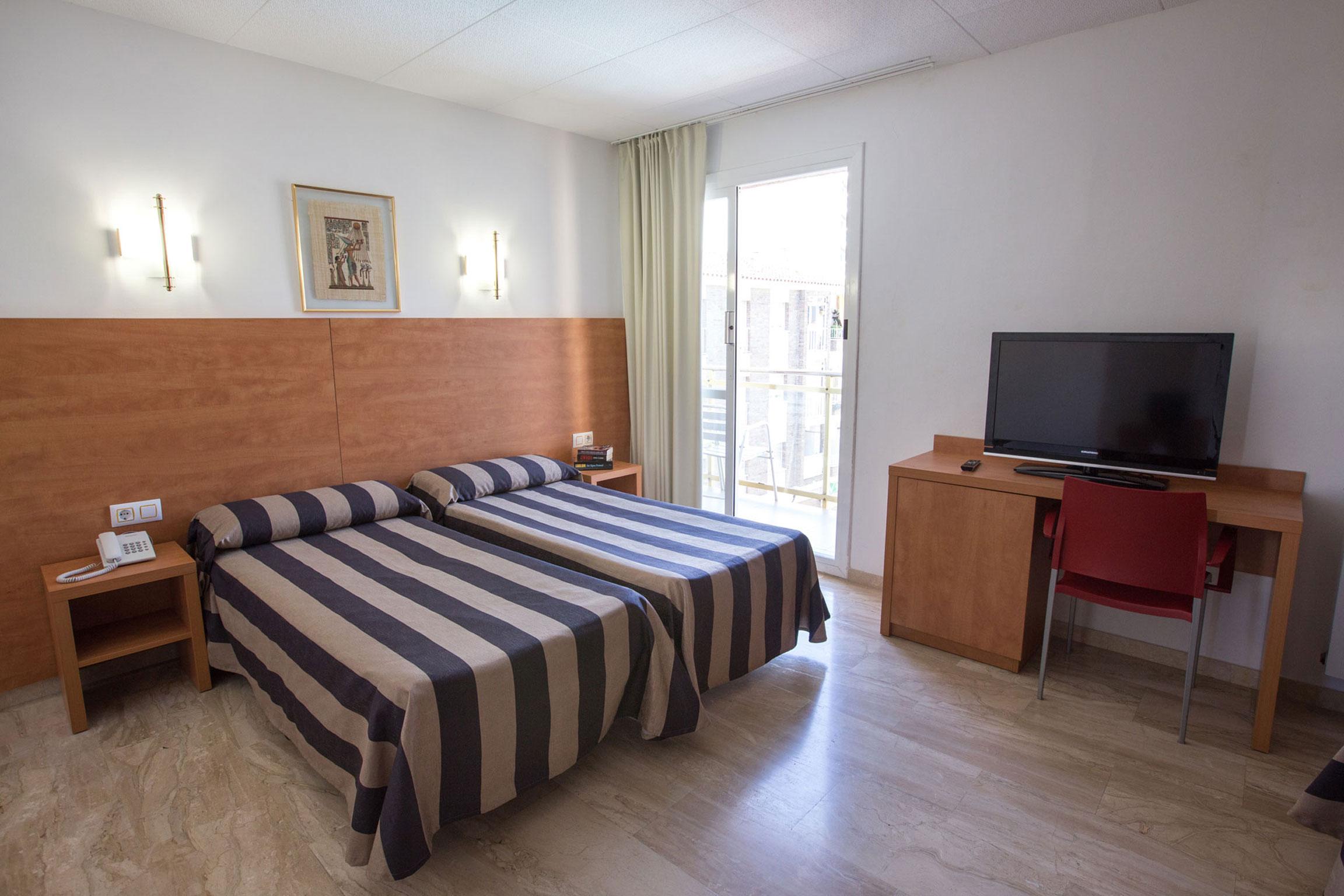 Double or Twin Standard