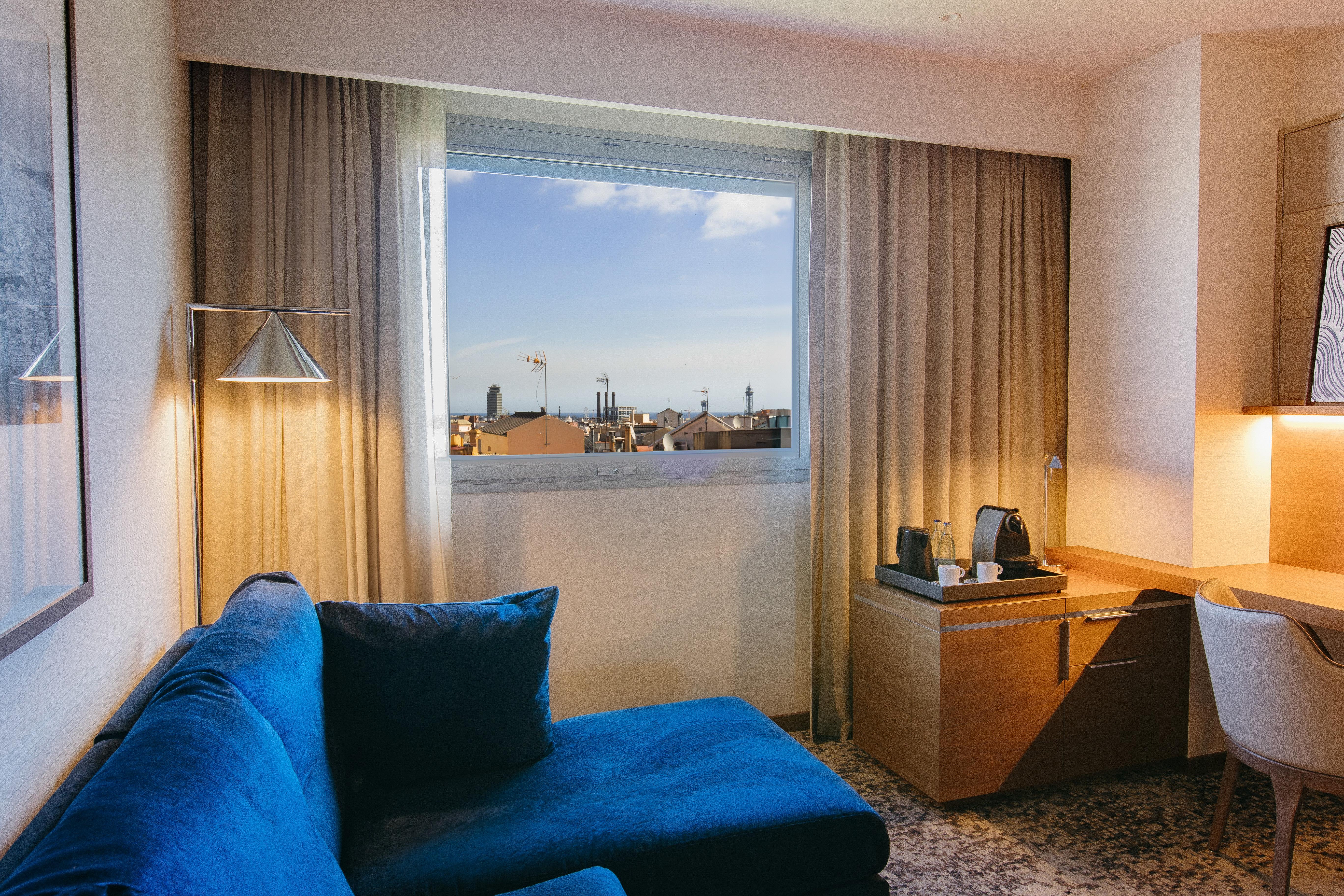 Twin Classic City View