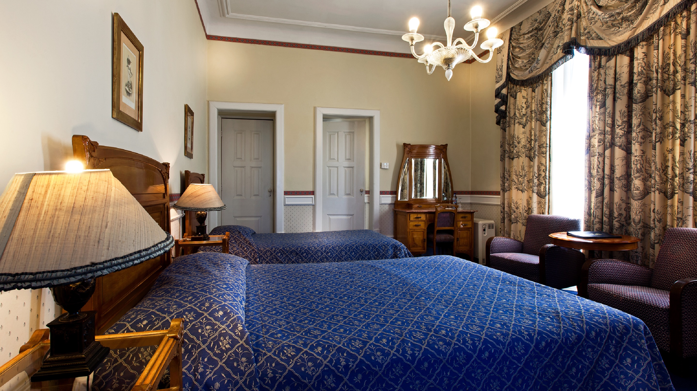 Double or Twin Superior