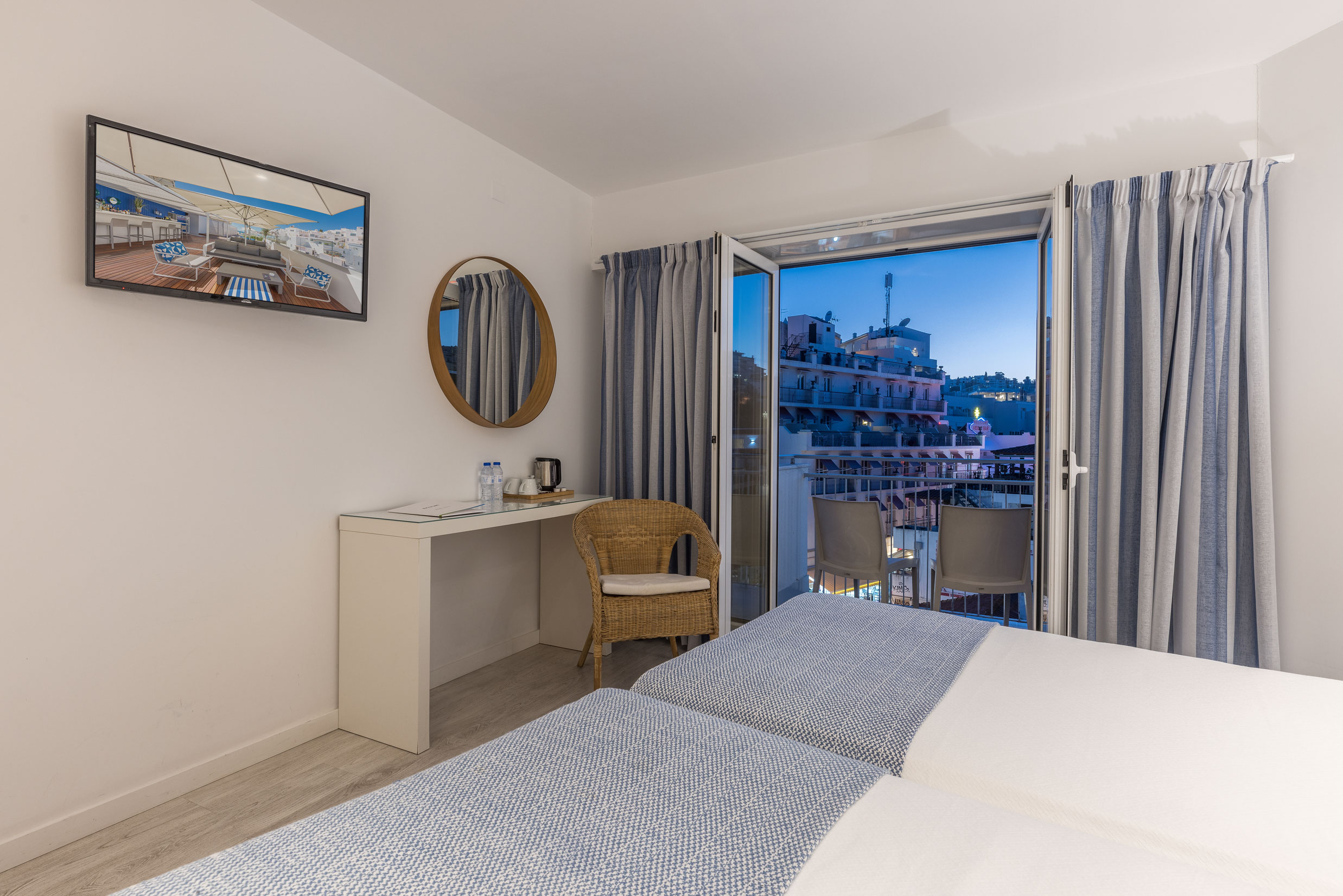 Double or Twin Superior