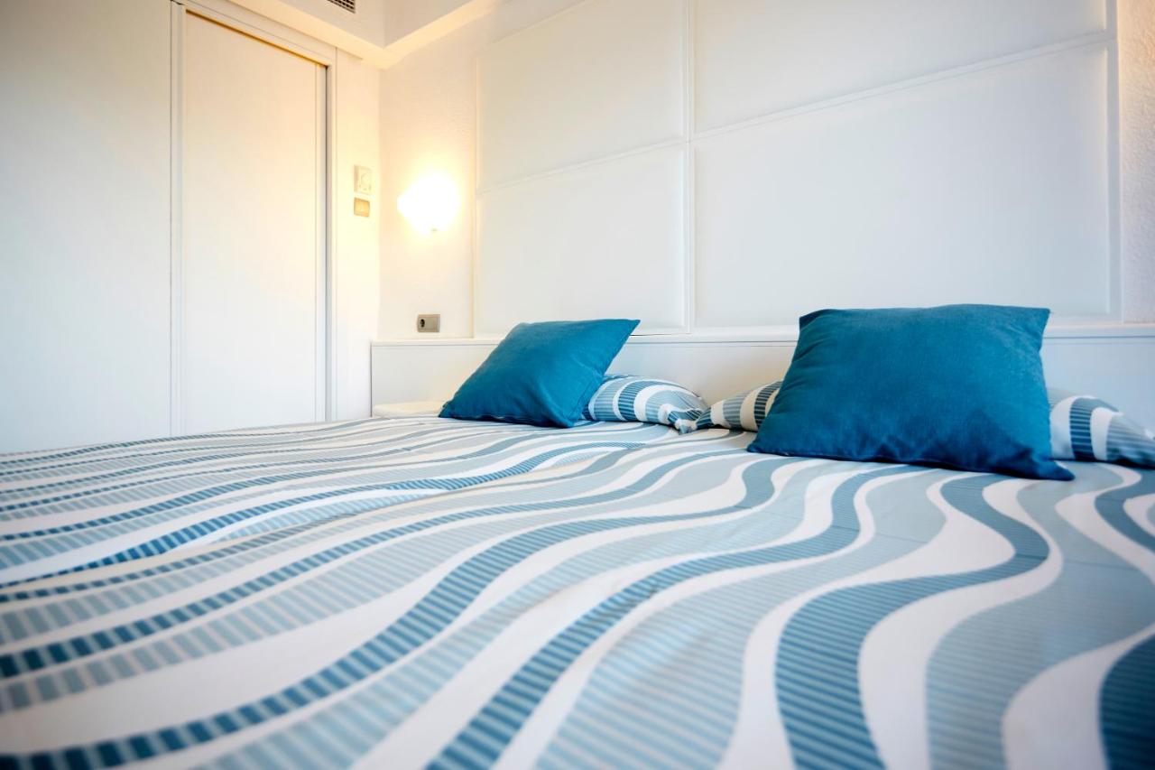 Double or Twin Deluxe Side Sea View