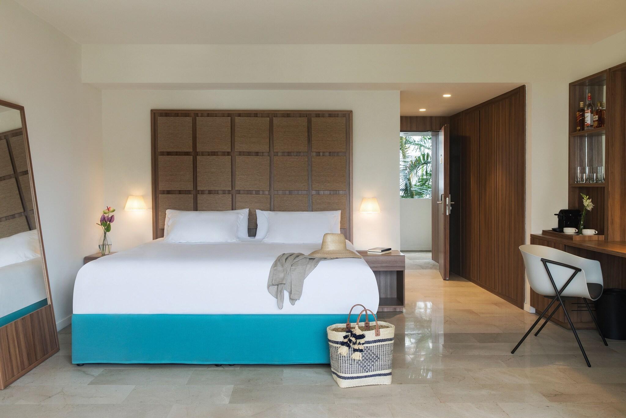 Junior Suite with Views