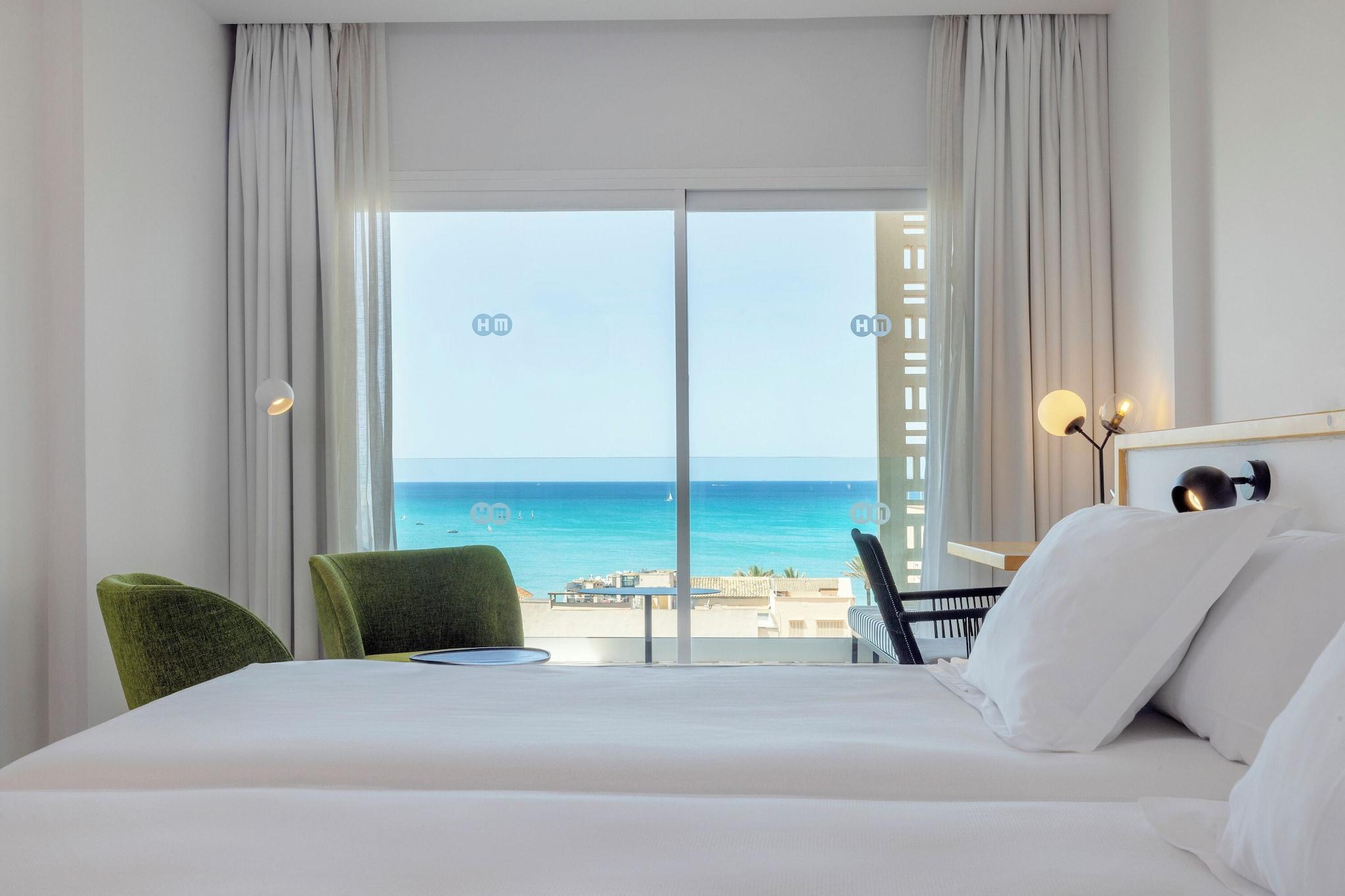 Double Partial Sea View