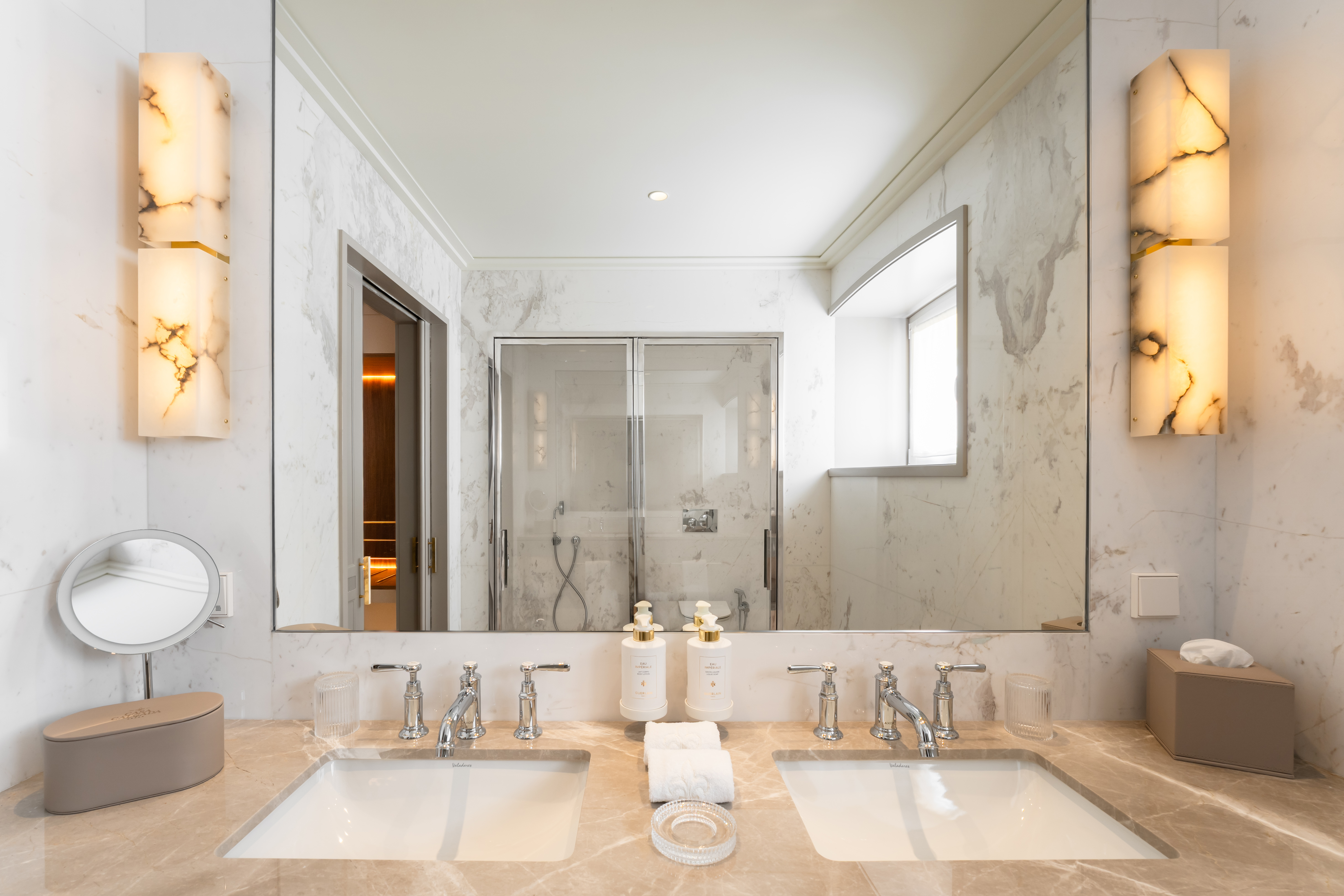 Double or Twin Superior