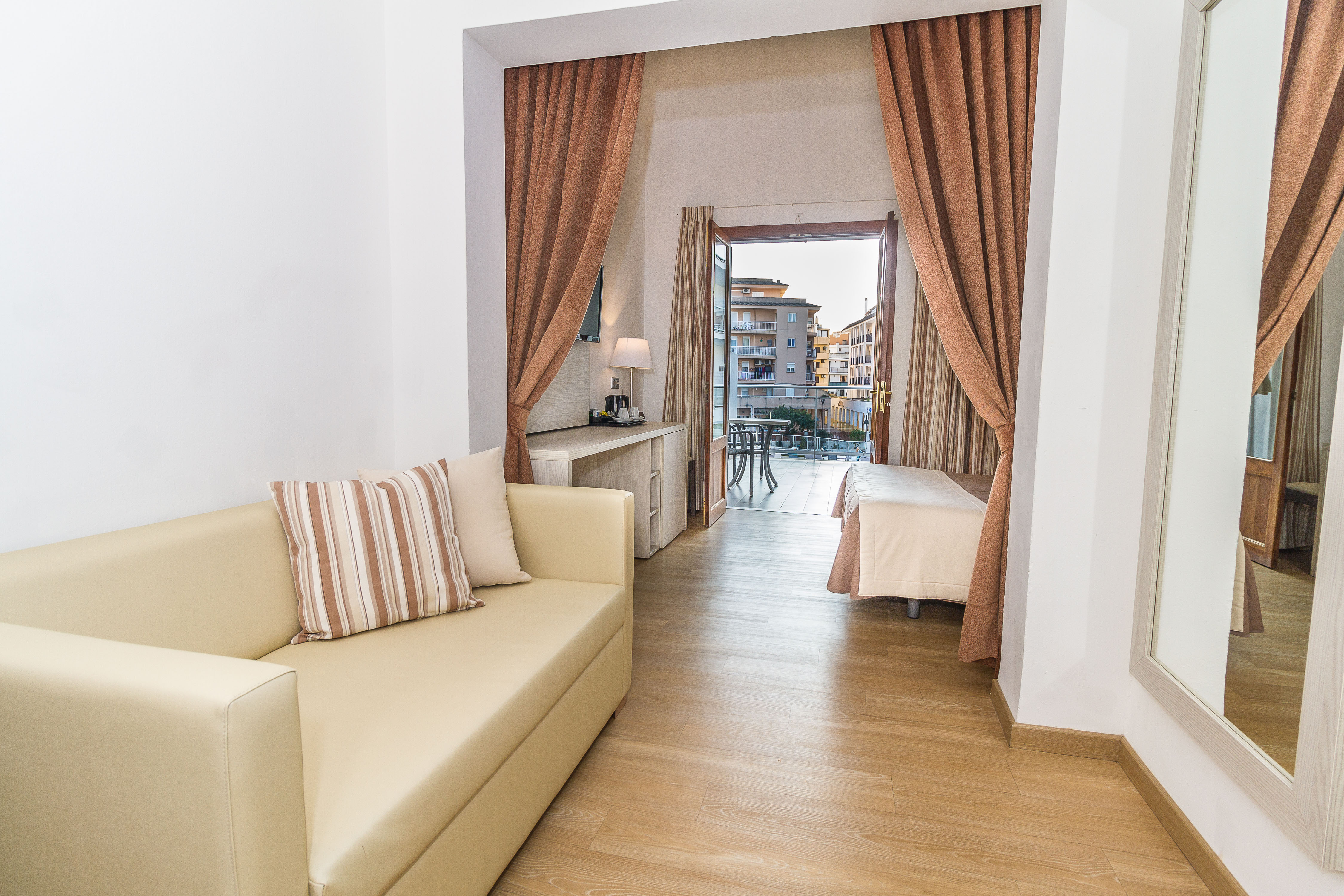 Junior Suite Standard