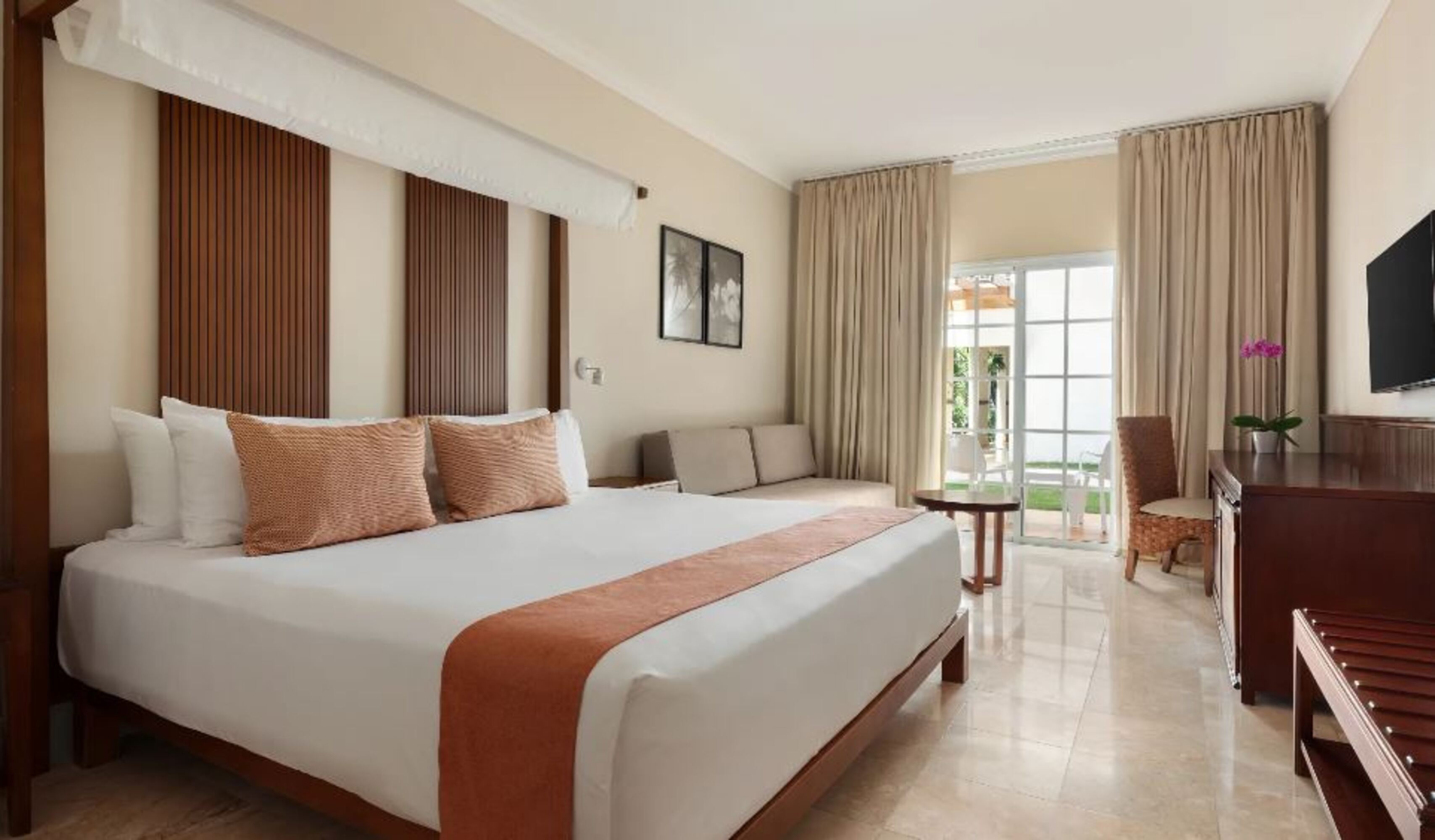 Junior Suite with Views