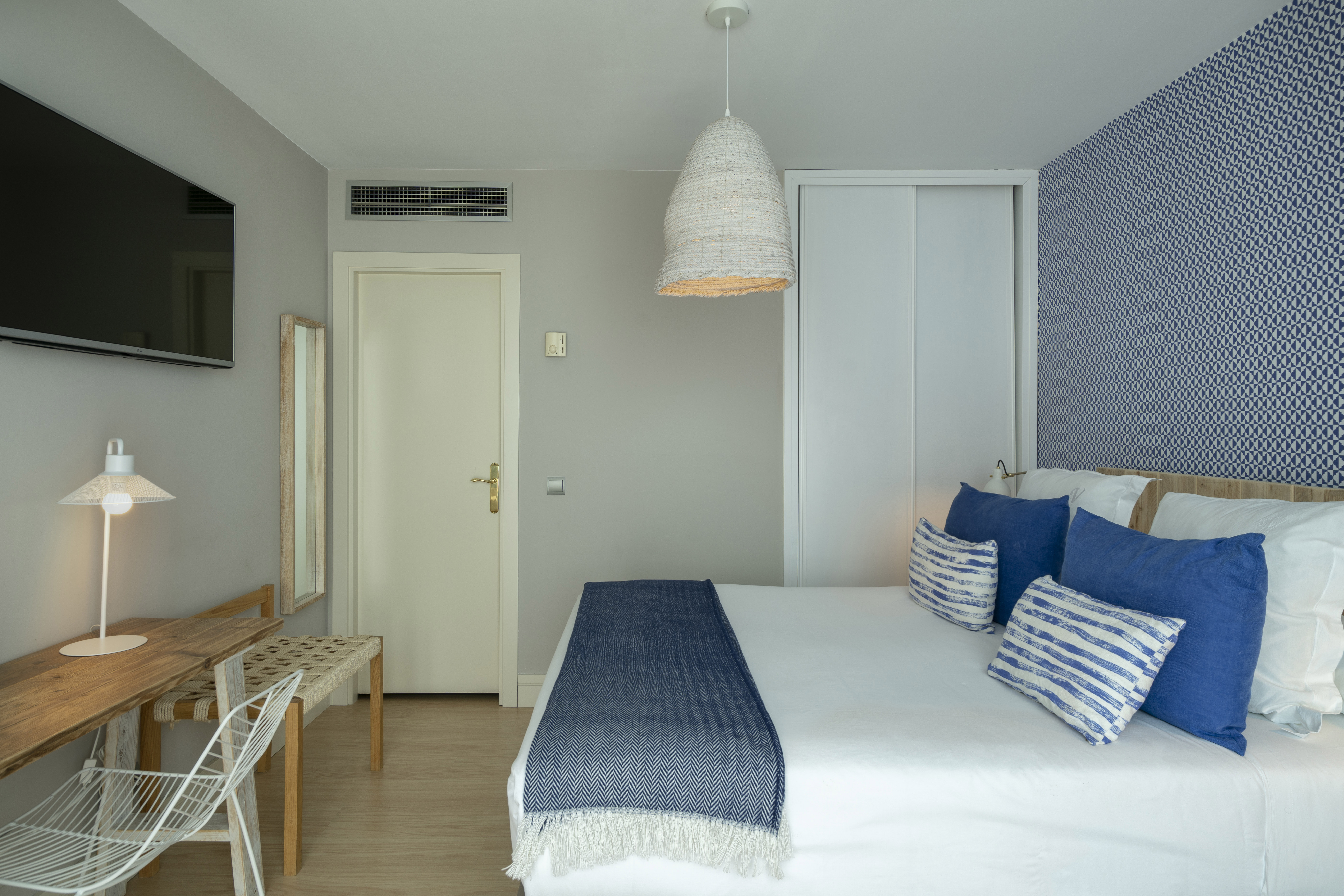 Double Single Premium