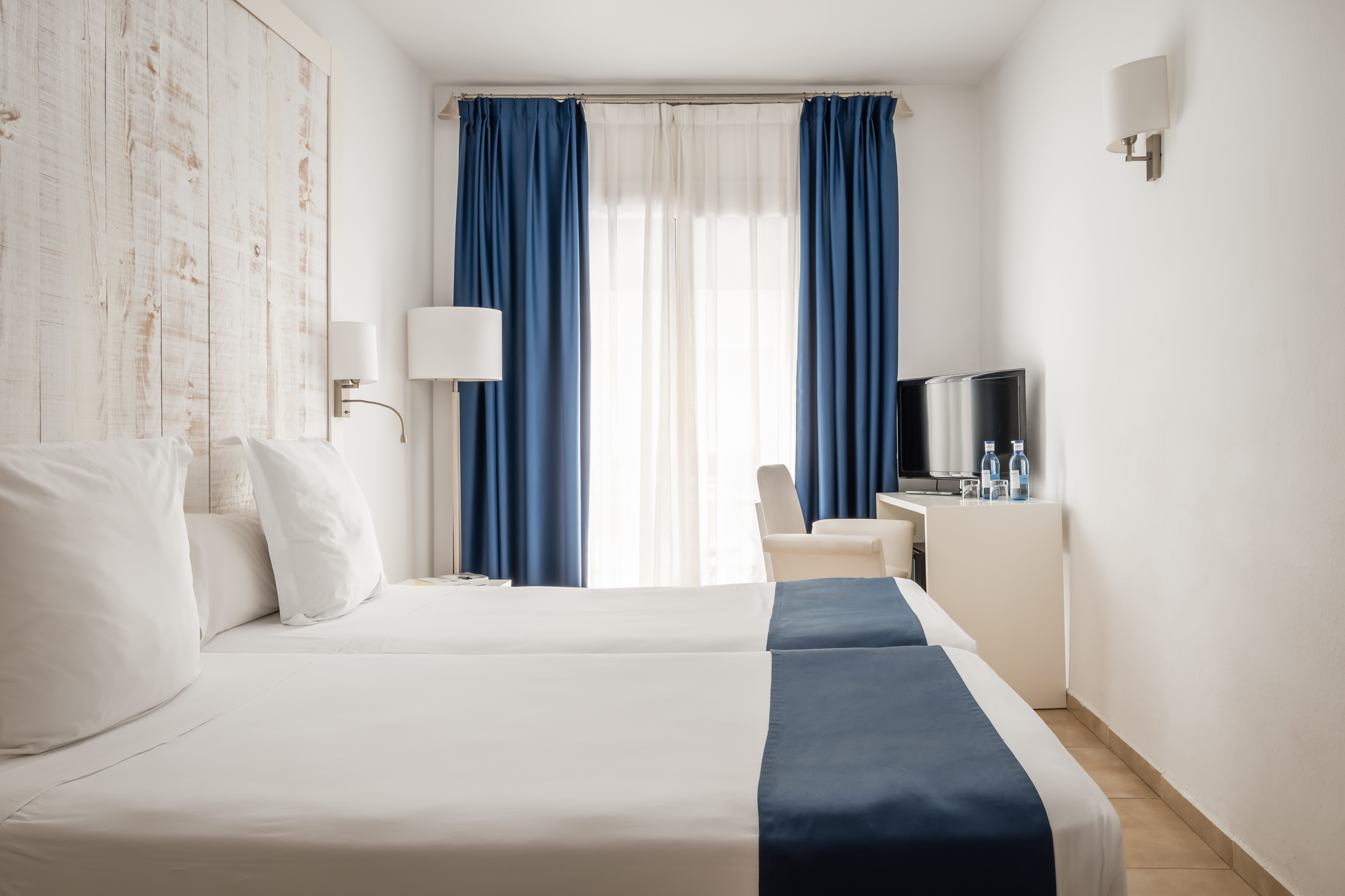 Double or Twin Standard