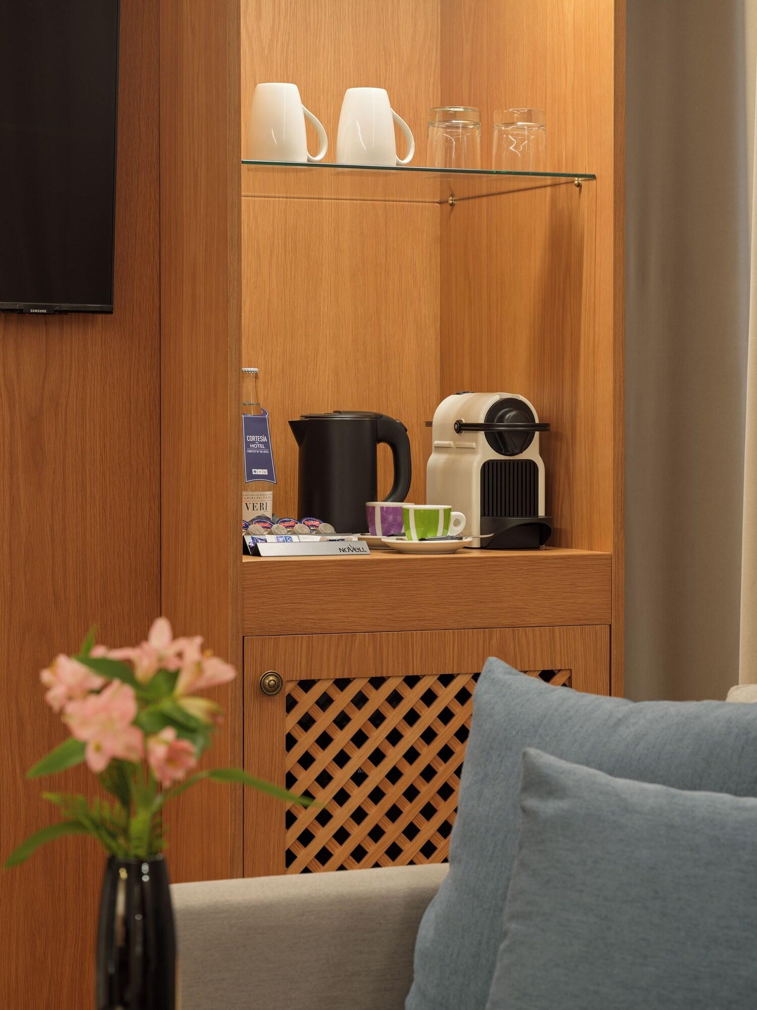 Junior Suite Queen Size Bed